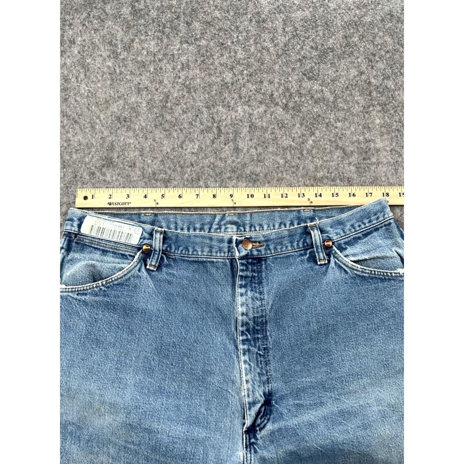 Wrangler VINTAGE Wrangler Jeans Men's Blue Straight Faded Stone Wash Distressed Sz 40x32 Size US 40 / EU 56 - 2 Thumbnail