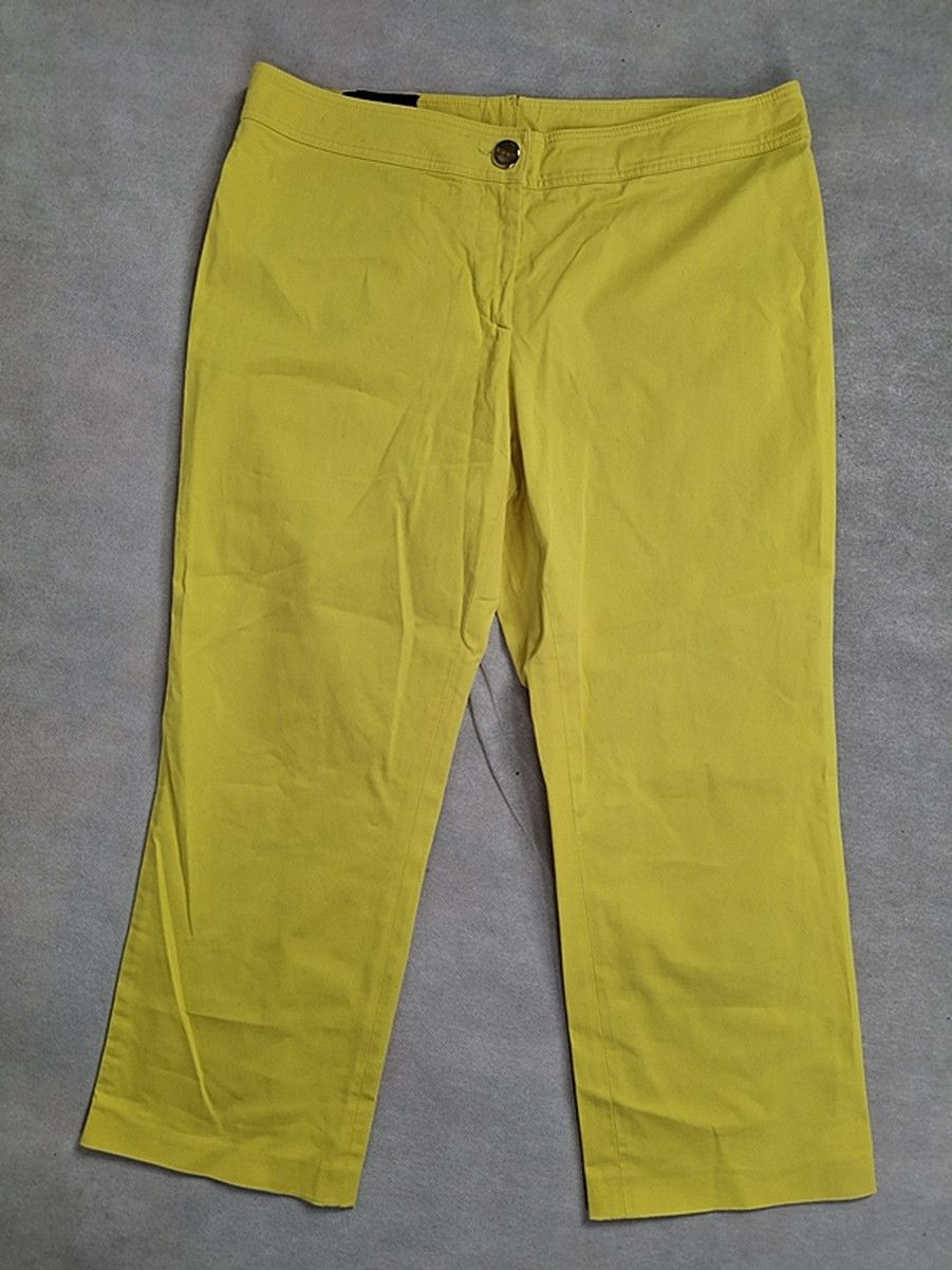 Versace Versace women's pants M/L Size 28" / US 6 / IT 42 - 1 Thumbnail
