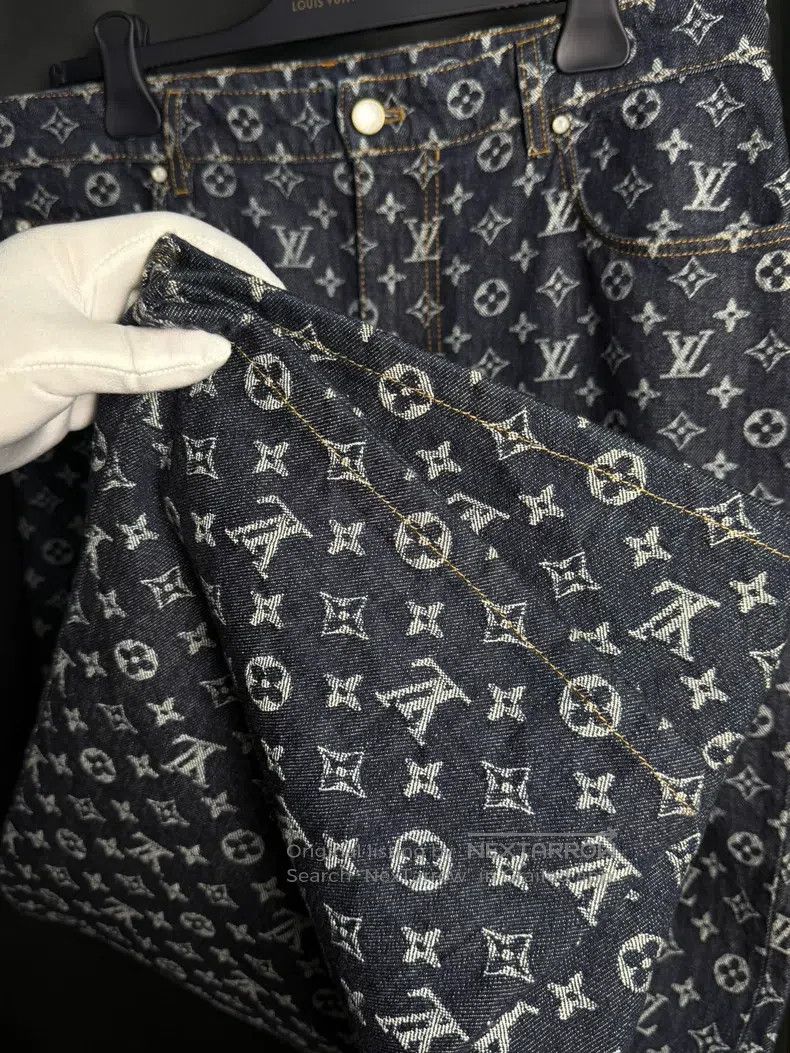 Louis Vuitton Louis Vuitton 25ss presbyopic full-print jeans Size US 32 / EU 48 - 4 Thumbnail