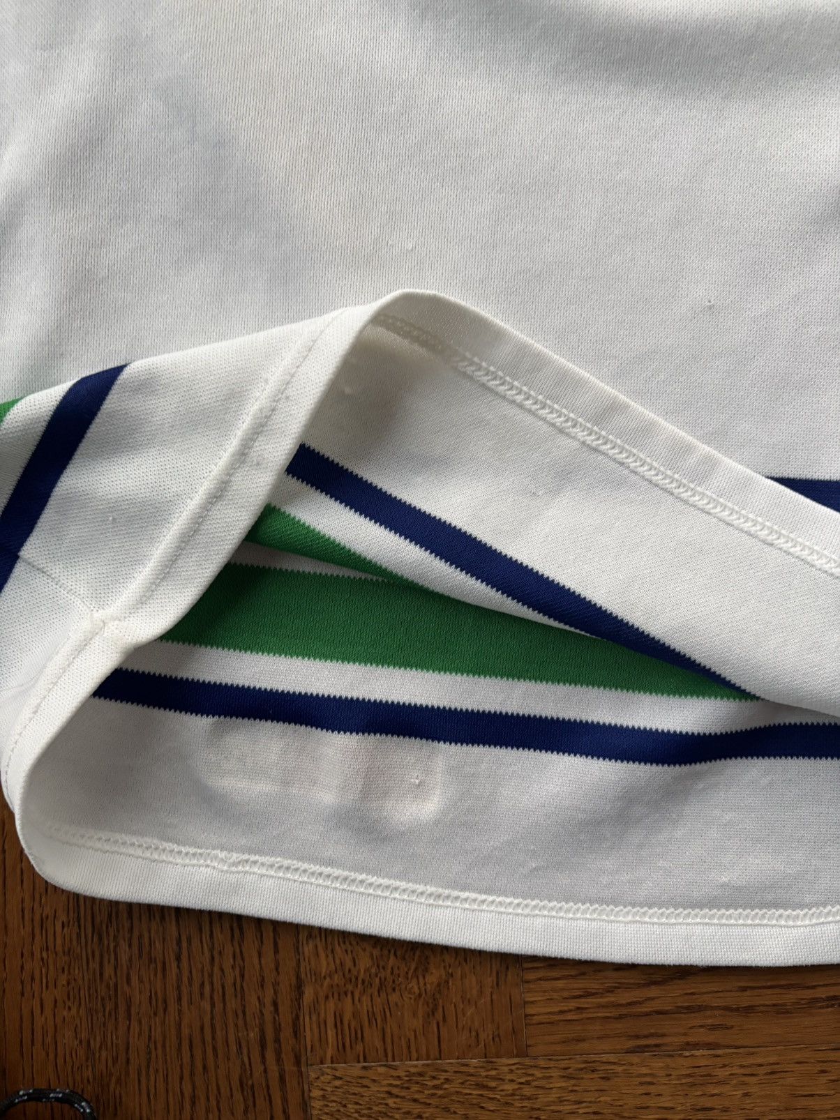 NHL × Vintage Vintage Hartford Whalers Jersey 1980s CCM Hockey Jersey 90s Size US S / EU 44-46 / 1 - 9 Thumbnail