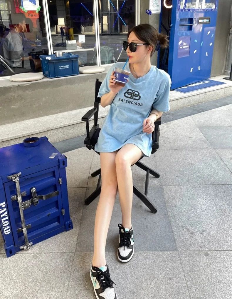 Balenciaga Balenciaga Sky blue lock logo short sleeve T-shirt 2504-Nex Size US M / EU 48-50 / 2 - 7 Thumbnail