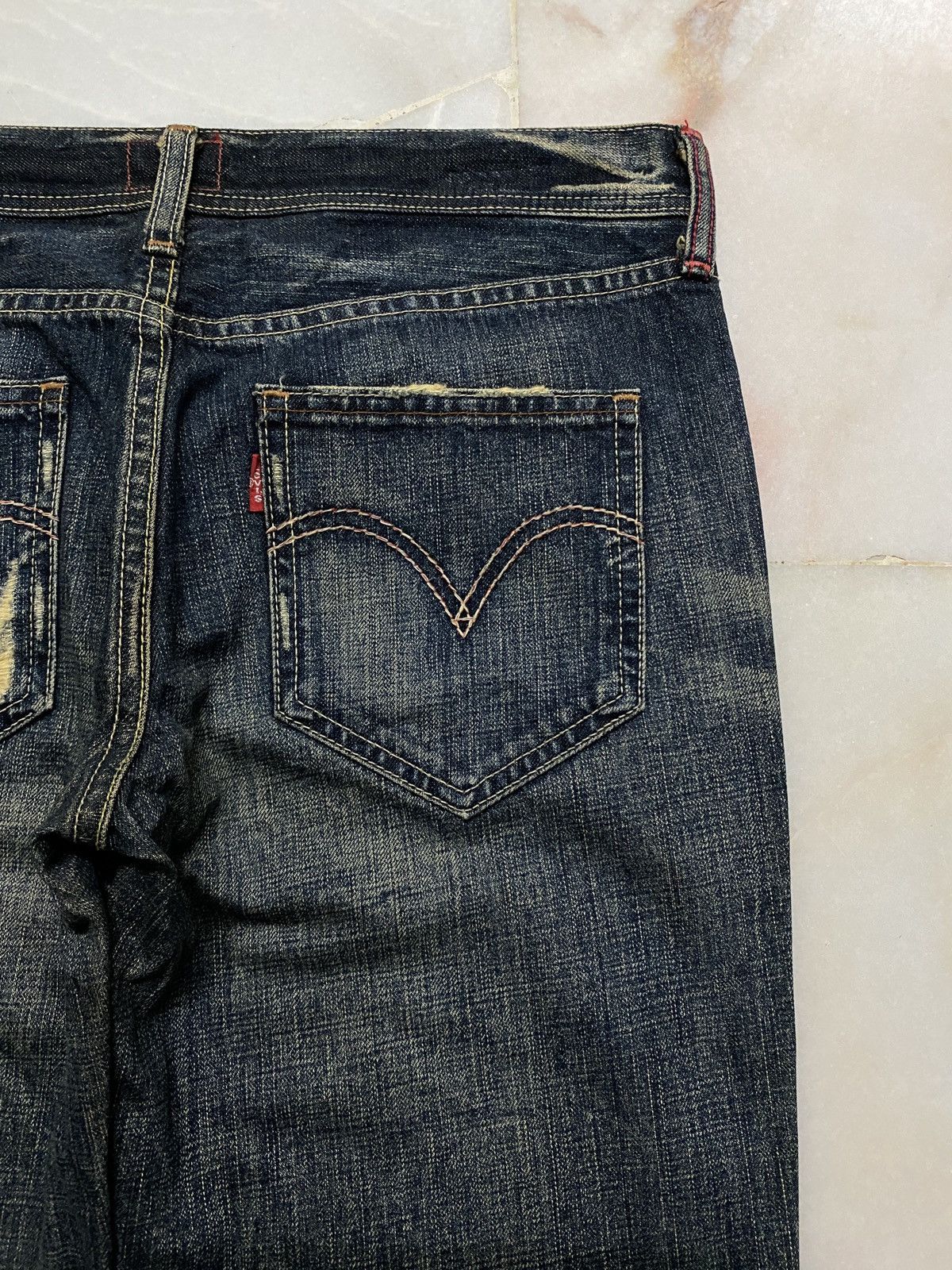 Levi's 💥Flare💥Vintage 90-00s Levi’s Ripped Distress Mudwash Jean Size US 30 / EU 46 - 16 Thumbnail
