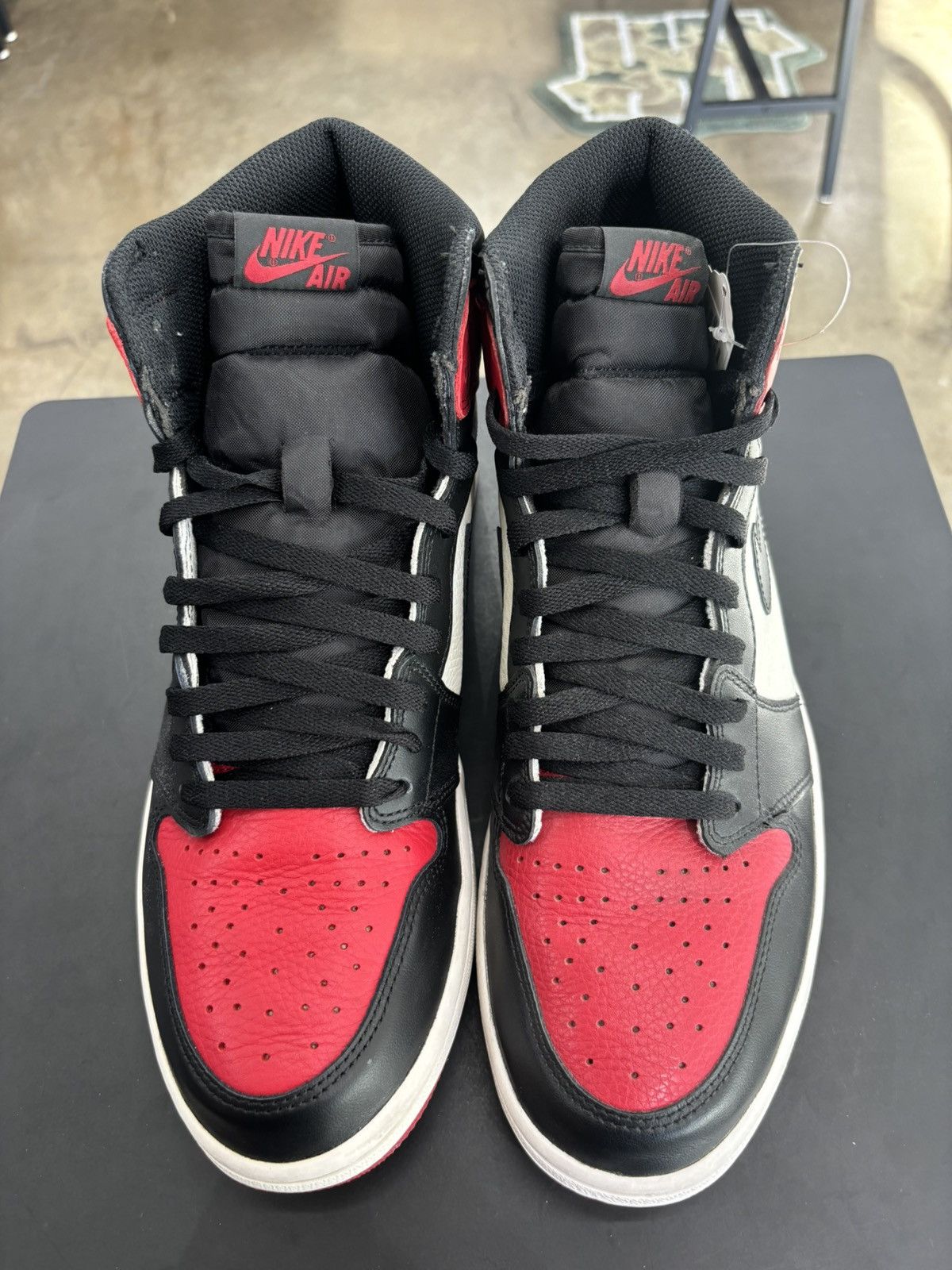 Jordan Brand × Nike Air Jordan 1 Retro Bred Toe Sz. 12 Size US 12 / EU 45 - 2 Thumbnail