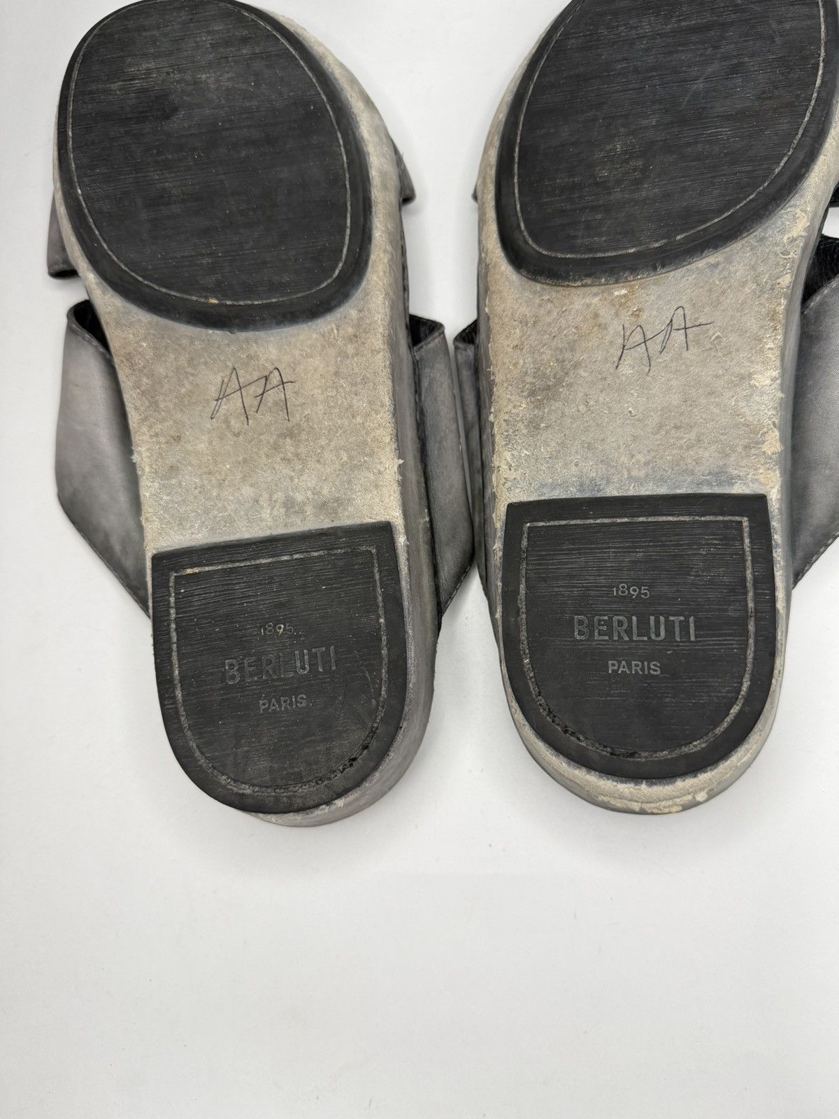 Berluti Berluti Gray Leather Slide Sandals Middle East Exclusive Size US 12 / EU 45 - 9 Thumbnail