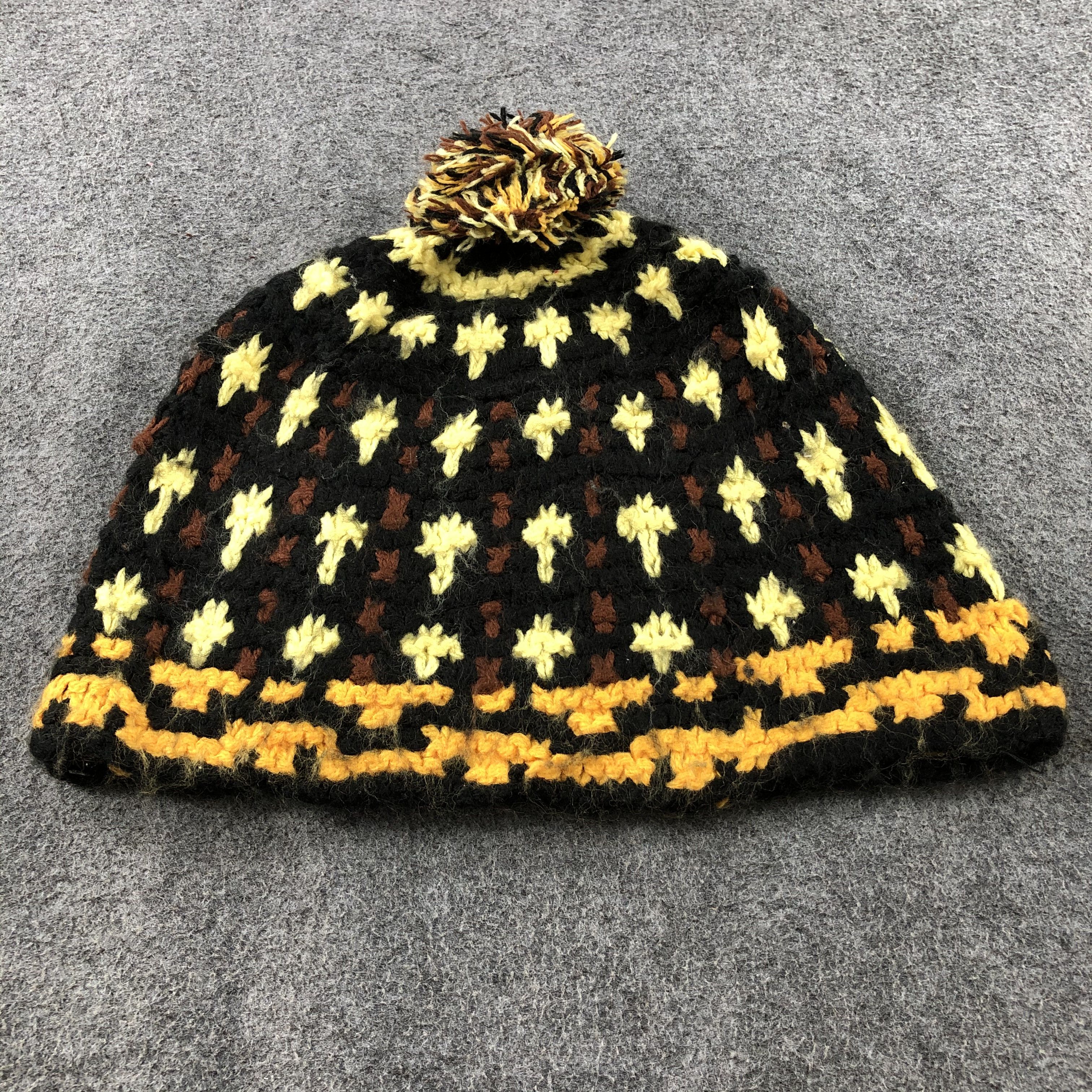 Japanese Brand Unknown Knitted Wool Bobble Beanie Snowcap Snow Hat B438 Size ONE SIZE - 4 Thumbnail