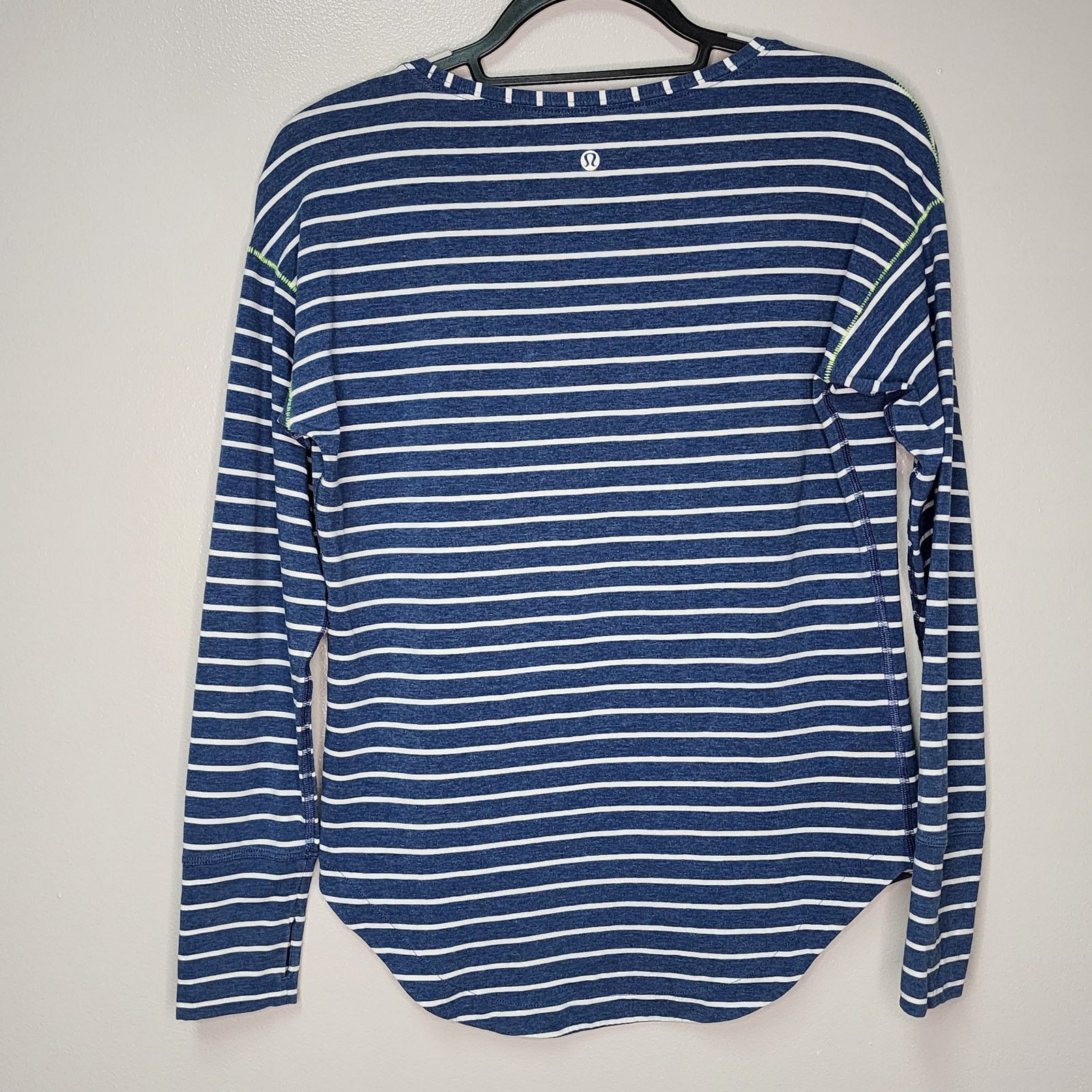 Lululemon Lululemon Weekend Sz 10 Blue Stripe Relaxed Fit Soft Pima Size L / US 10 / IT 46 - 5 Thumbnail