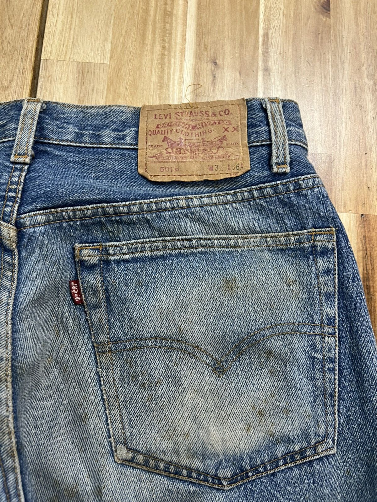 Levi's Vintage Levis 501XX Small E Distressed Denim Jeans Size US 32 / EU 48 - 13 Thumbnail