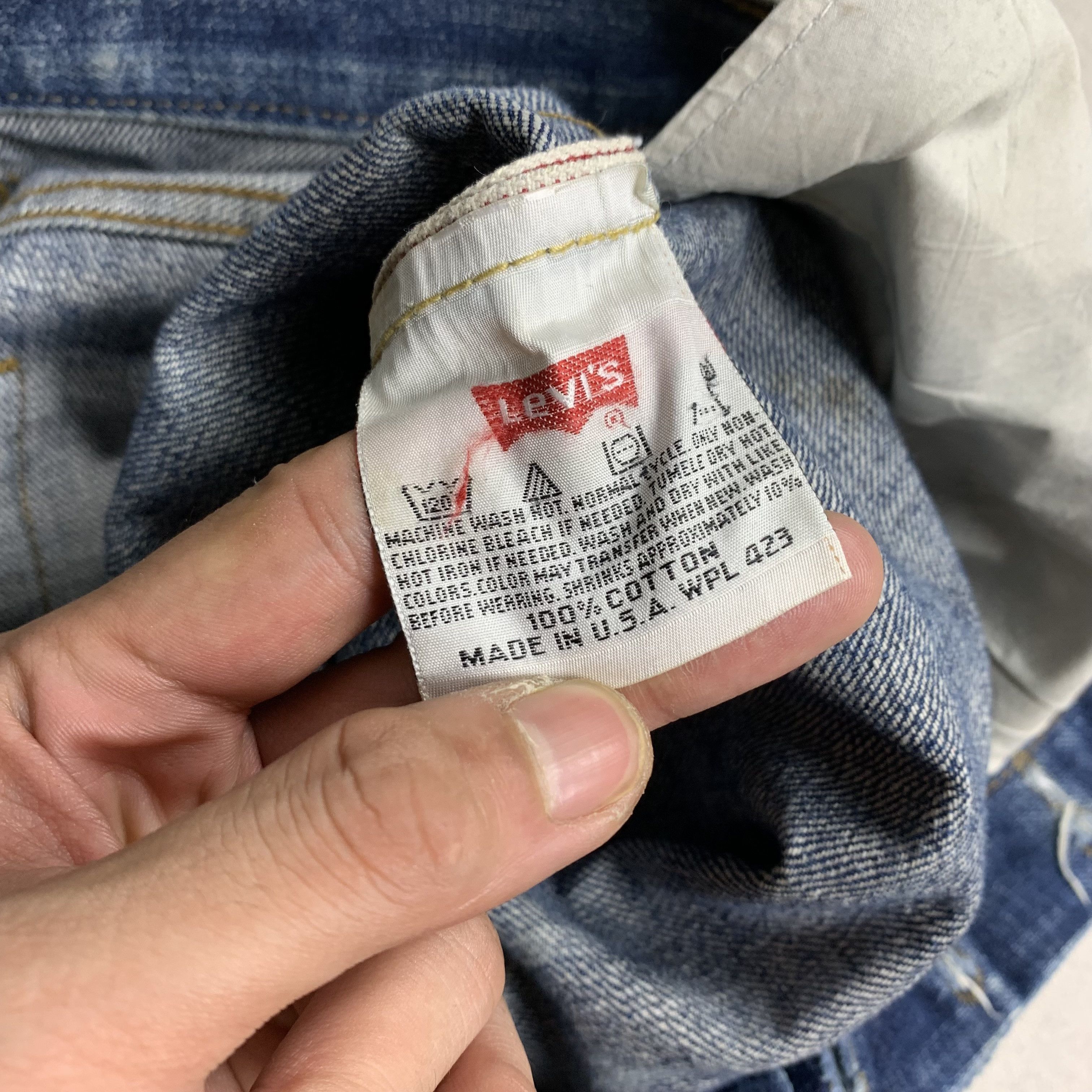 Levi's Vintage Levi's 501 Big E Selvedge Distressed Jeans Size US 27 - 12 Thumbnail