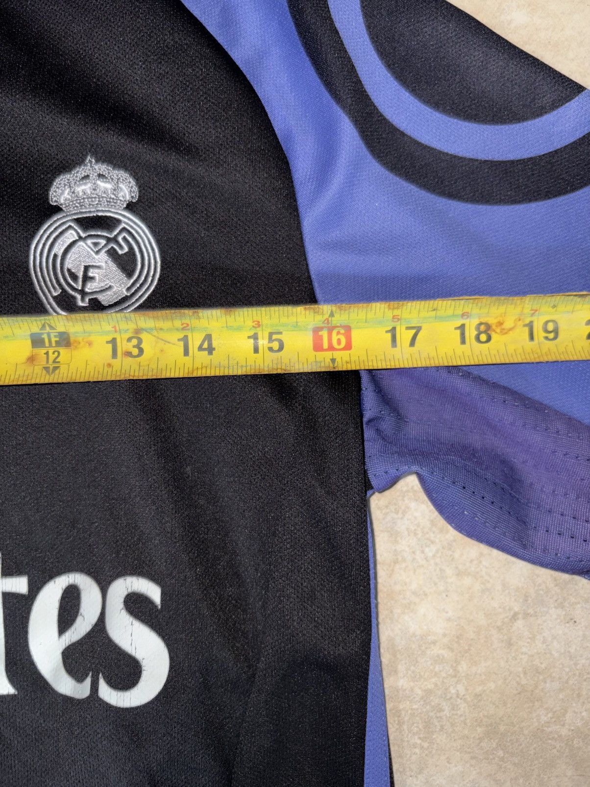 Adidas Adidas Real Madrid Fly Emirates futbol medium jersey Size US M / EU 48-50 / 2 - 7 Thumbnail