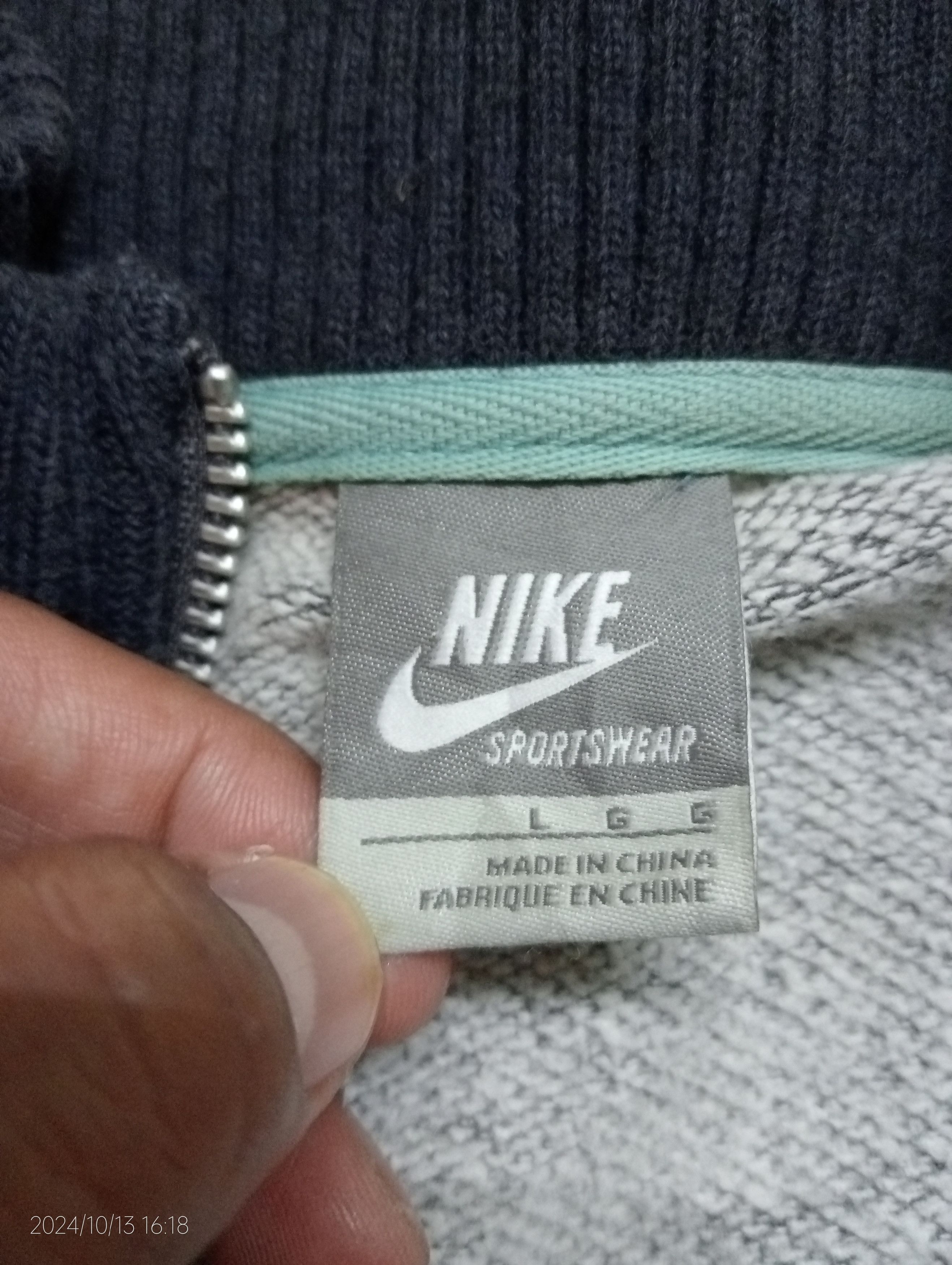 Nike Vintage Nike Sportswear Zipper Jacket Size US L / EU 52-54 / 3 - 11 Thumbnail