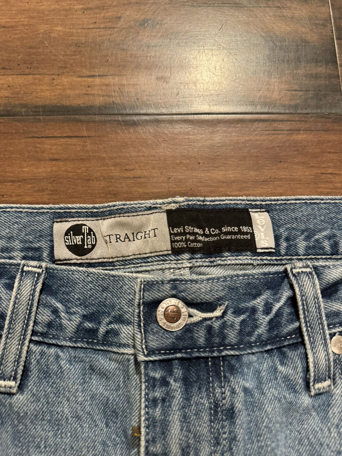 Levi's × Vintage Vintage/Y2K Light Blue Levi Silver Tab Straight jeans Size US 36 / EU 52 - 3 Thumbnail