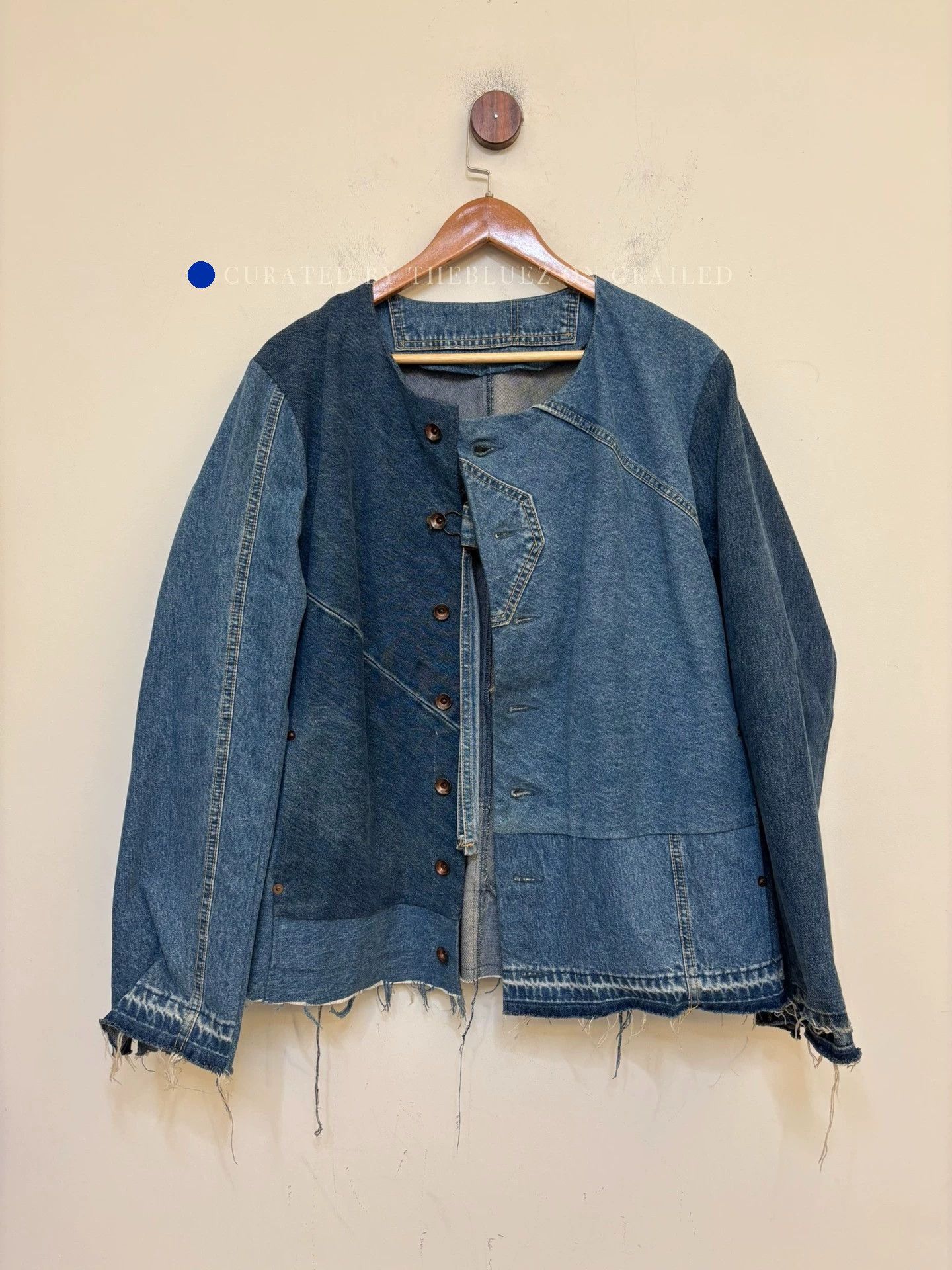 Levi's Blue Denim Jacket with Distressed Hem Size US S / EU 44-46 / 1 - 1 Thumbnail
