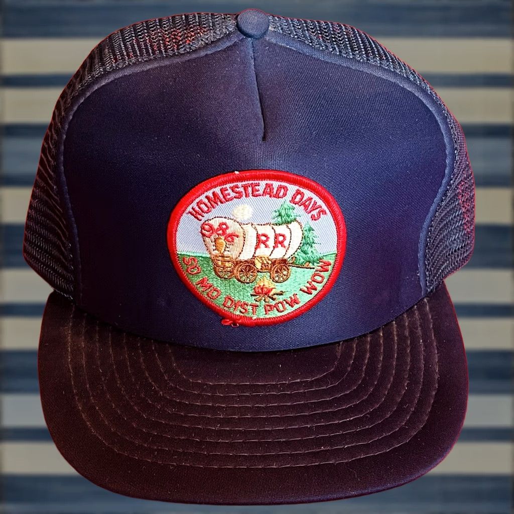 Vintage VINTAGE Snap-Back Men Baseball Cap Adjustable Blue Homestead Days 1986 Pow Wow Logo Cap Mens Size ONE SIZE - 1 Thumbnail