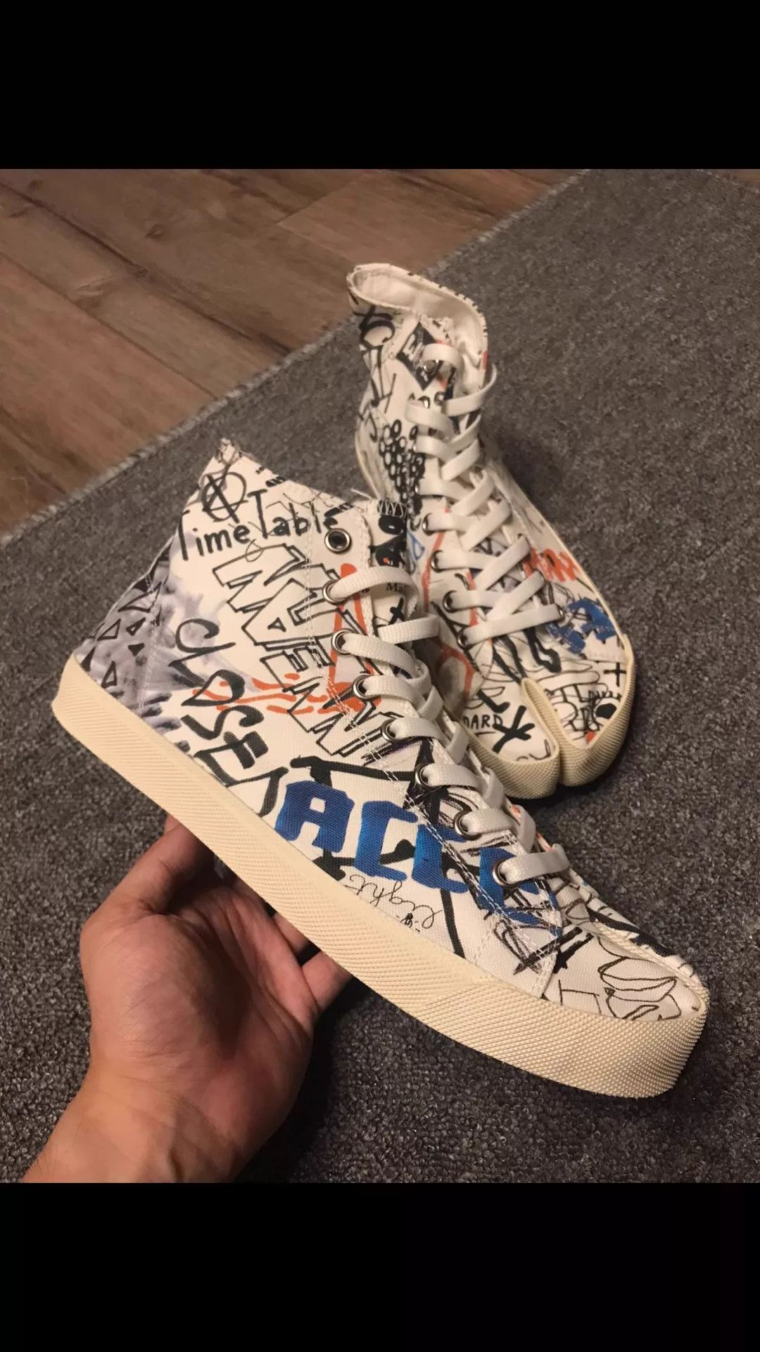 Maison Margiela Maison Margiela Graffiti High-Top Split-Toe 43 EU New Size US 10 / EU 43 - 2 Thumbnail