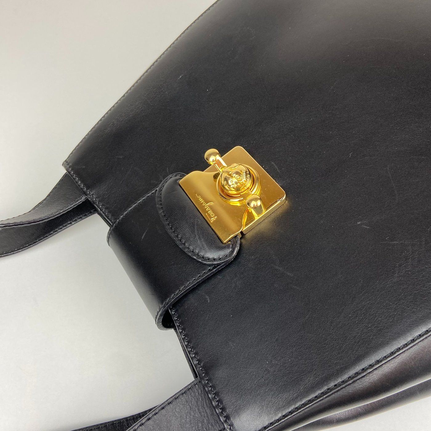 Salvatore Ferragamo Salvatore Ferragamo Gancini Black Bucket Shoulder Bag Size ONE SIZE - 14 Thumbnail