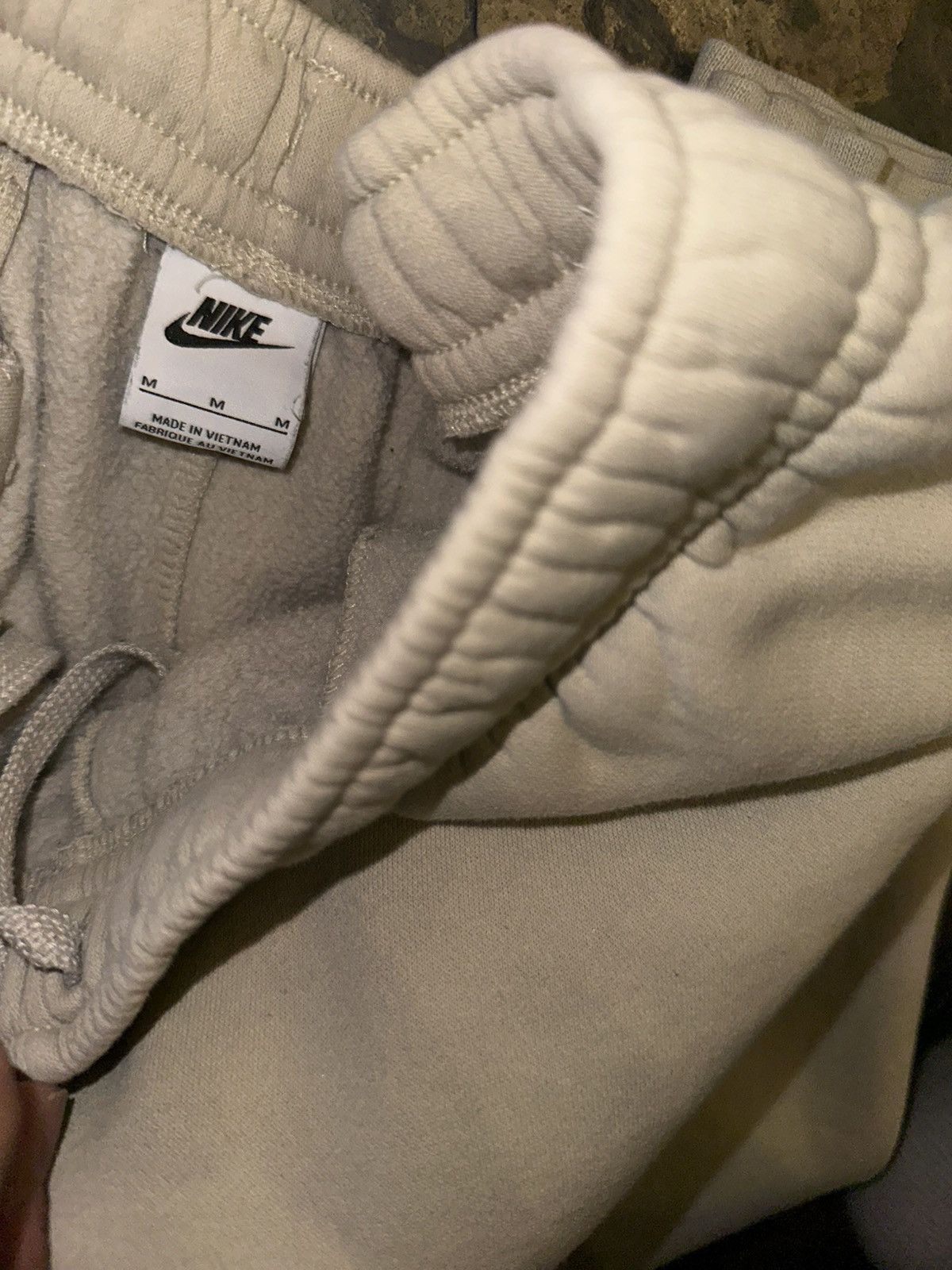 Nike Nike sportswear club fleece tapered sweatpants beige medium Size US 32 / EU 48 - 5 Thumbnail