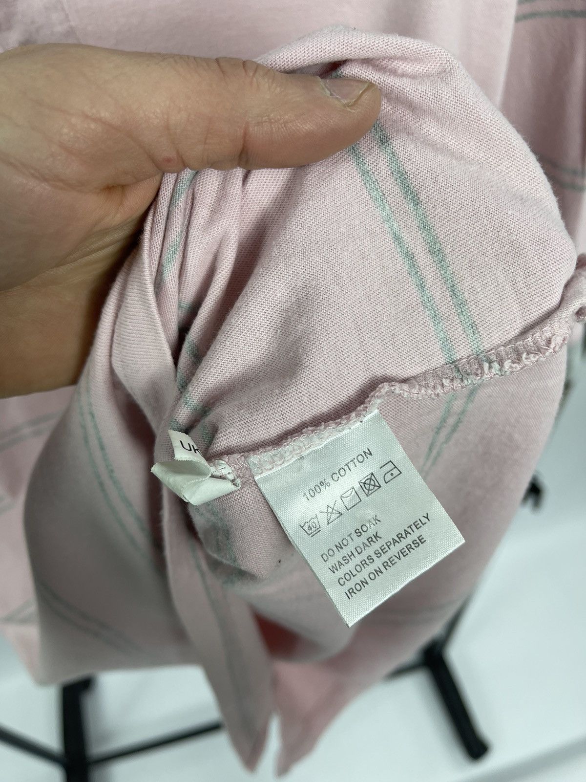 Yves Saint Laurent Yves Saint Laurent Polo Size L Big Logo Vintage 90s Pink Size US L / EU 52-54 / 3 - 4 Thumbnail