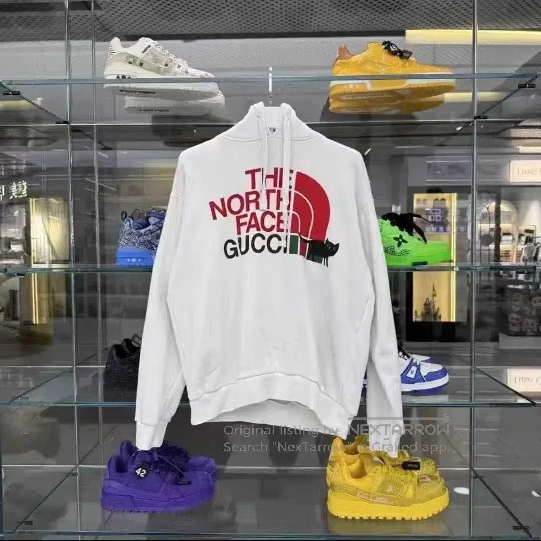 Gucci Gucci x The North Face FW21 Cat Print Sweatshirt. Size S / US 4 / IT 40 - 1 Thumbnail