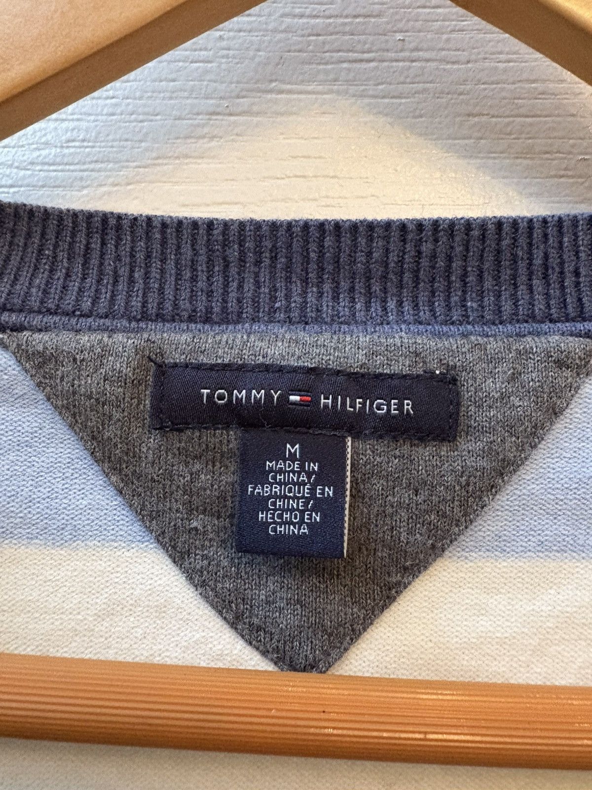 Tommy Hilfiger Vintage Tommy Hilfiger sweater Size M / US 6-8 / IT 42-44 - 2 Thumbnail