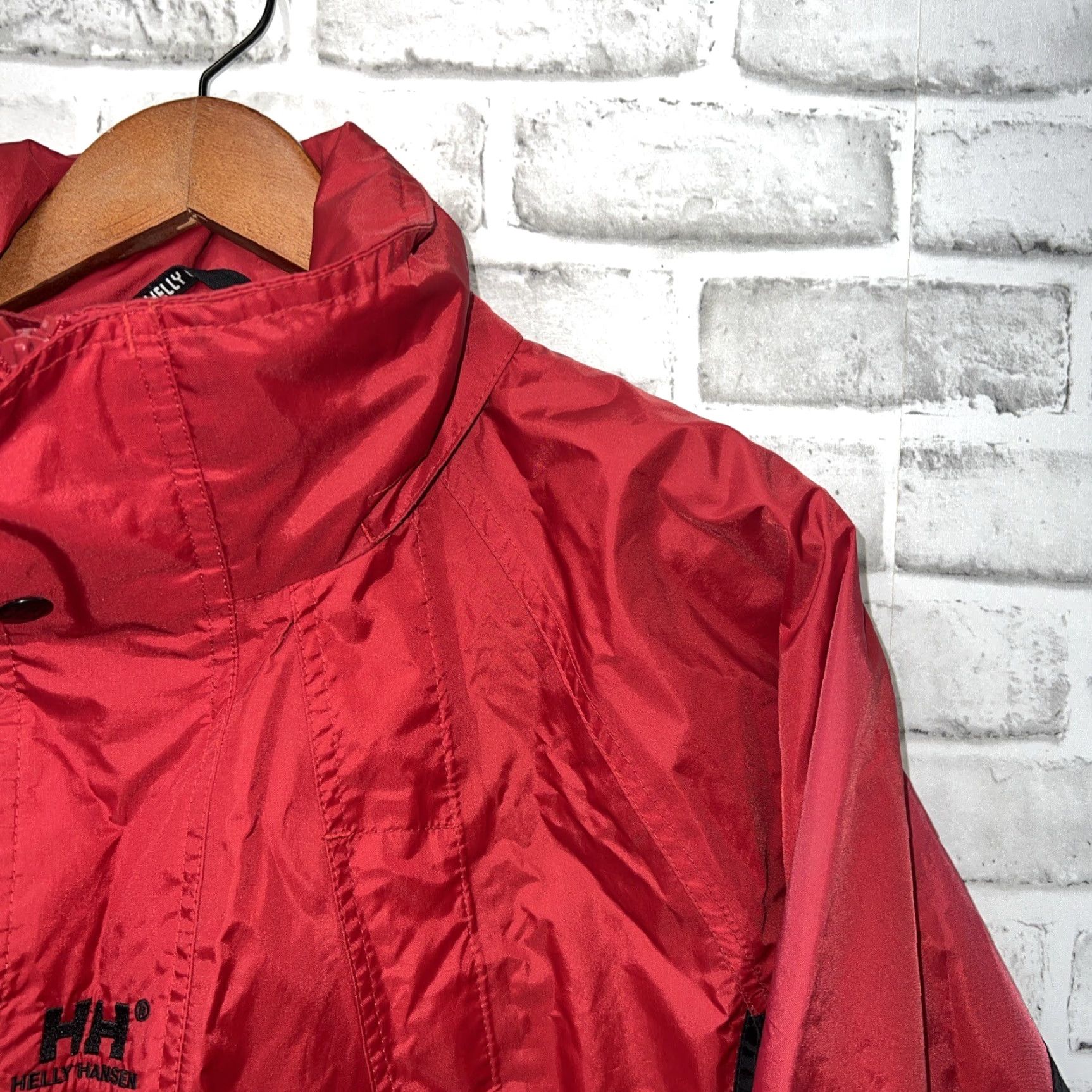 Helly Hansen Helly Hansen Jacket Mens Size S Red Full Zip Nylon Windbreaker Size US S / EU 44-46 / 1 - 3 Thumbnail