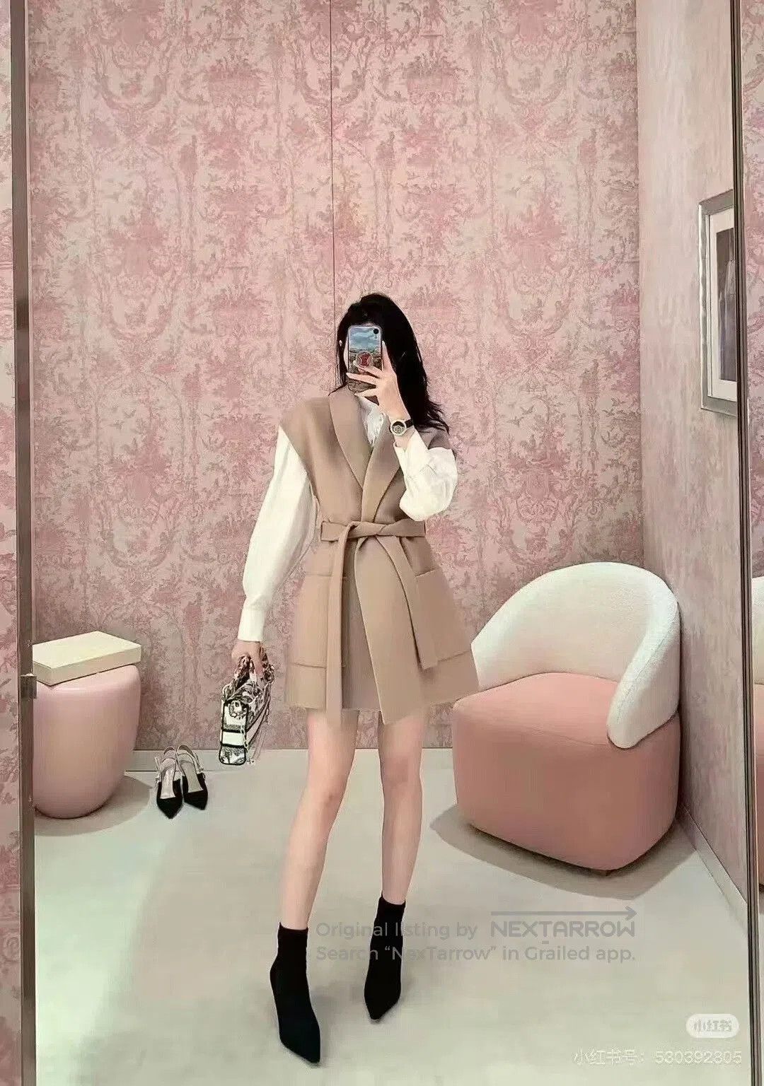 Dior Dior Cashmere Vest in Beige Color. Size US M / EU 48-50 / 2 - 6 Thumbnail