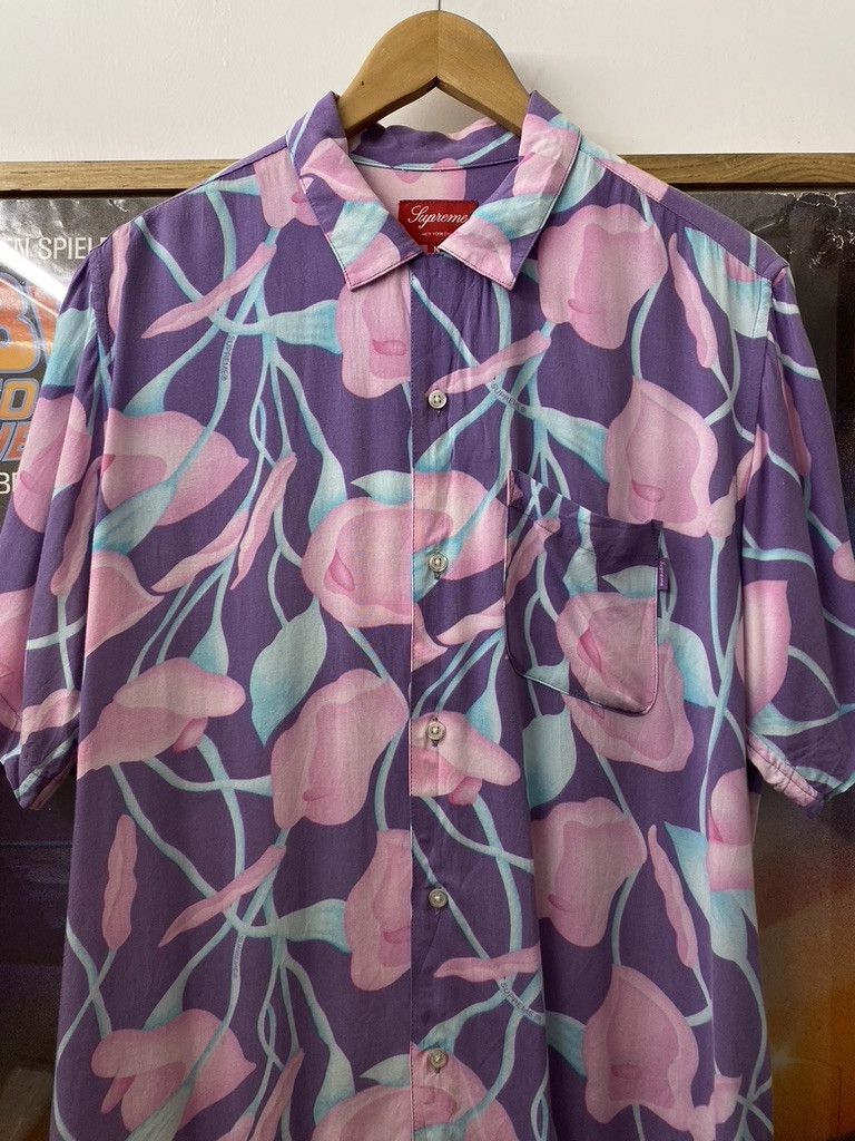 Supreme SS2018 Supreme Lily Flower Print Rayon Shirt Size US M / EU 48-50 / 2 - 3 Thumbnail