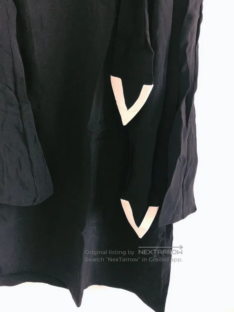 Valentino Valentino The main line shows a black streamer dress Size S / US 4 / IT 40 - 4 Thumbnail