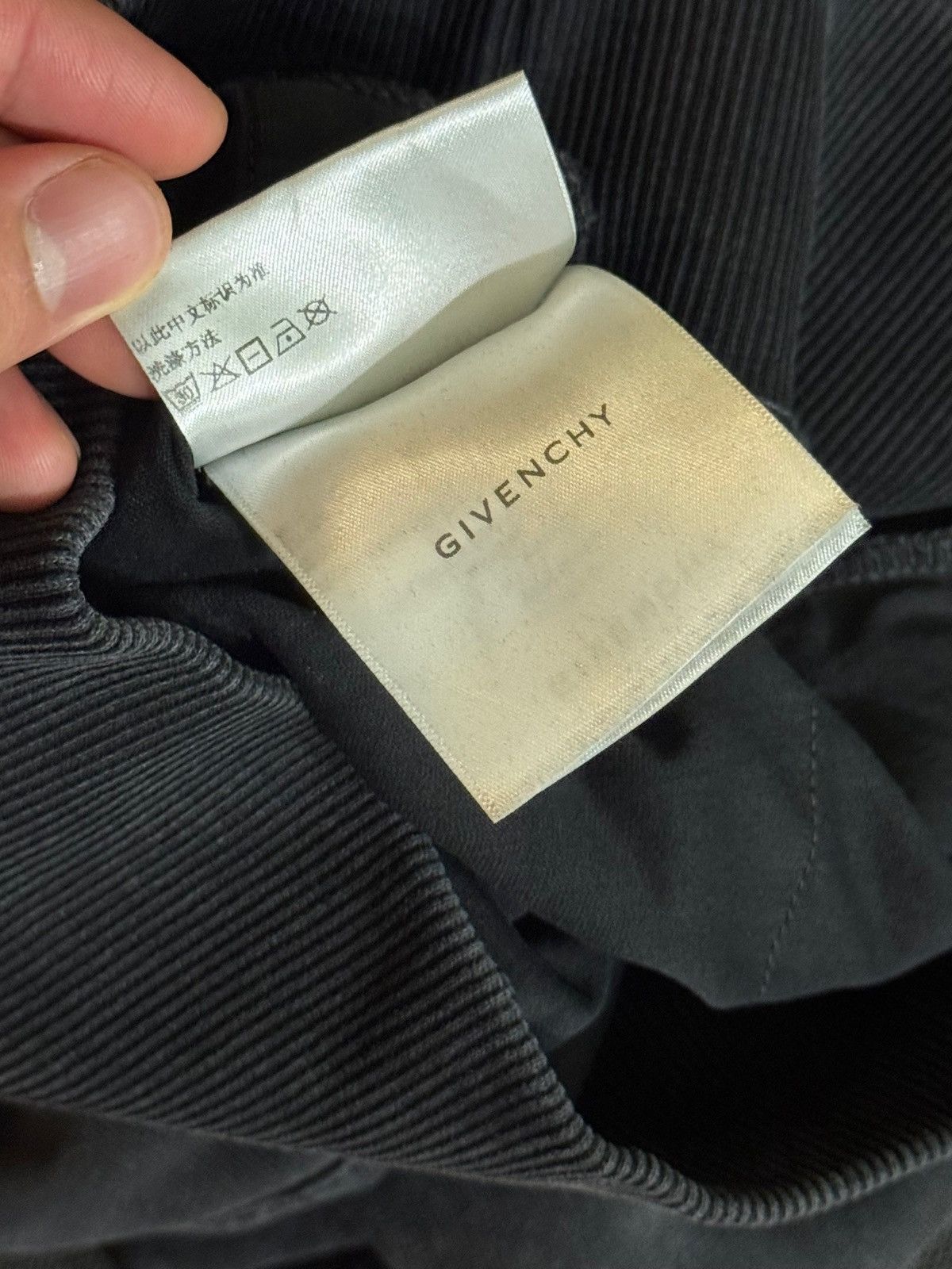Givenchy Givenchy Washed Multilogo Hoodie Size US M / EU 48-50 / 2 - 5 Thumbnail