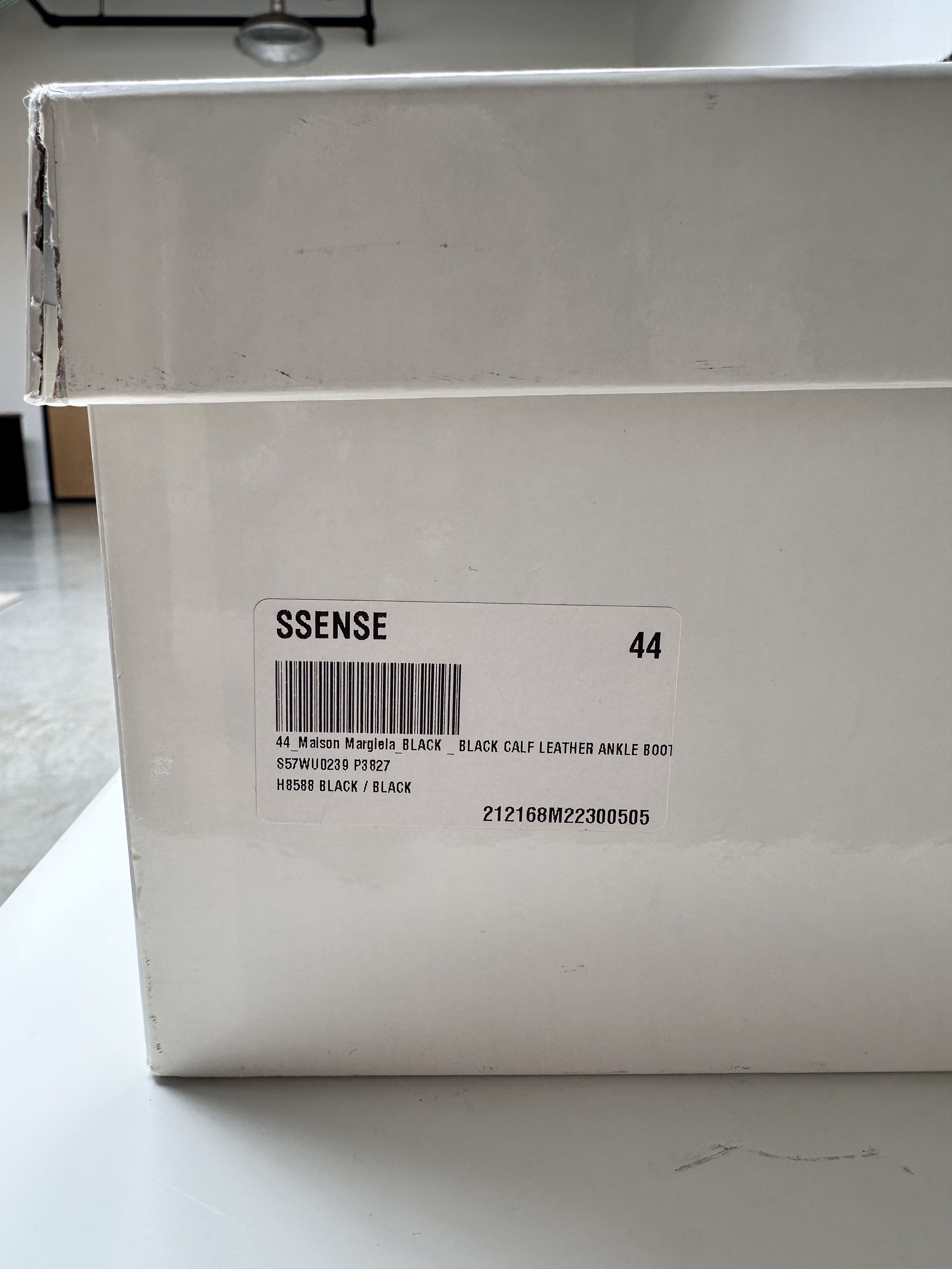 Maison Margiela Maison Margiela chelsea boots Size US 11 / EU 44 - 10 Thumbnail