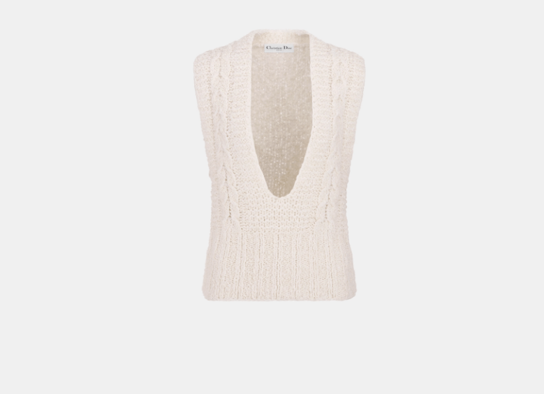 o1w1db11225 454T07 Sweater Vest in Ecru