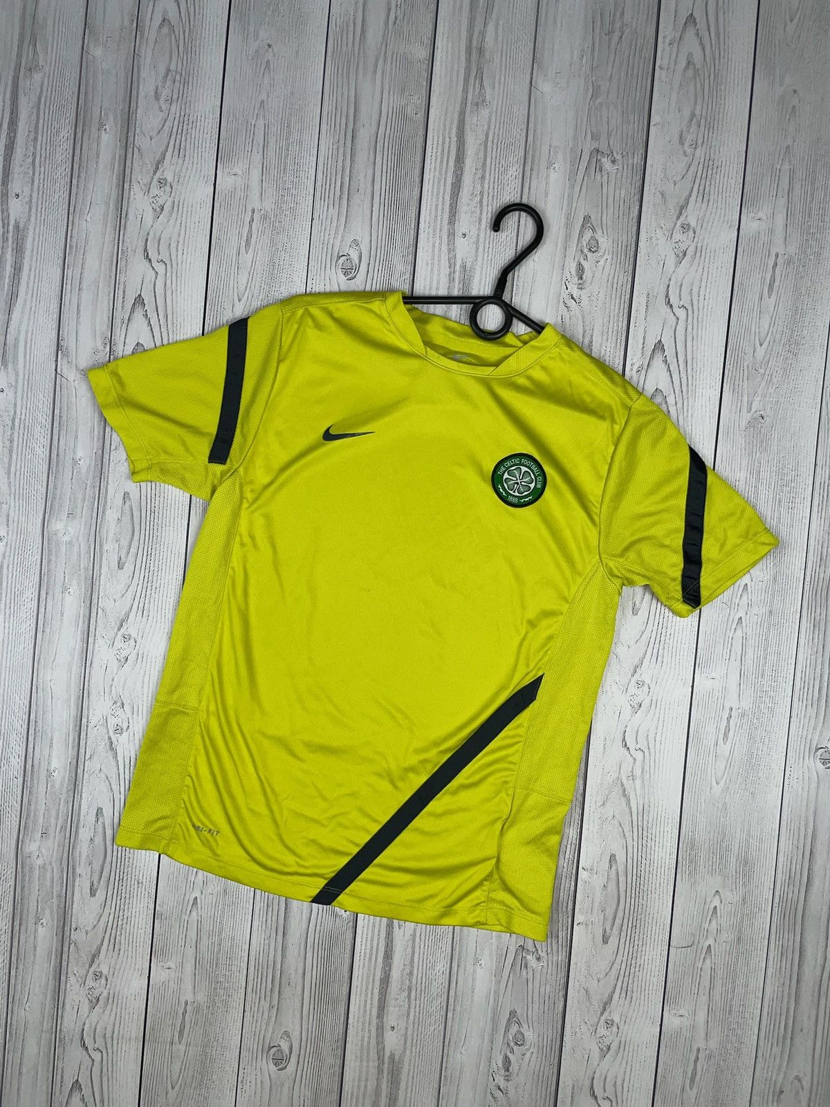 Nike Vintage nike Celtic soccer jersey size XL logo green Size US XL / EU 56 / 4 - 1 Thumbnail