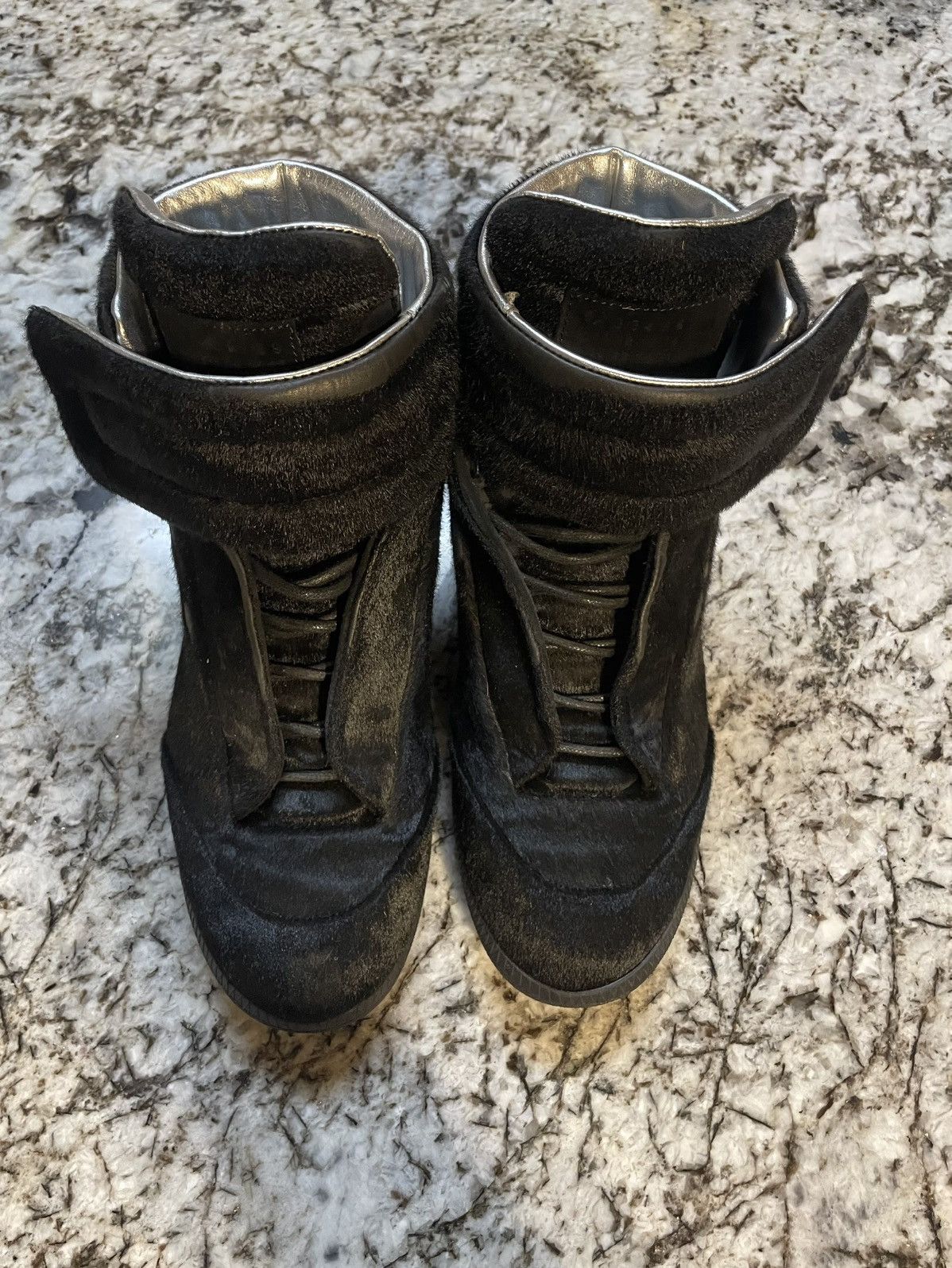 Maison Margiela Black Ponyhair Future Sneakers Size US 9 / EU 42 - 2 Thumbnail