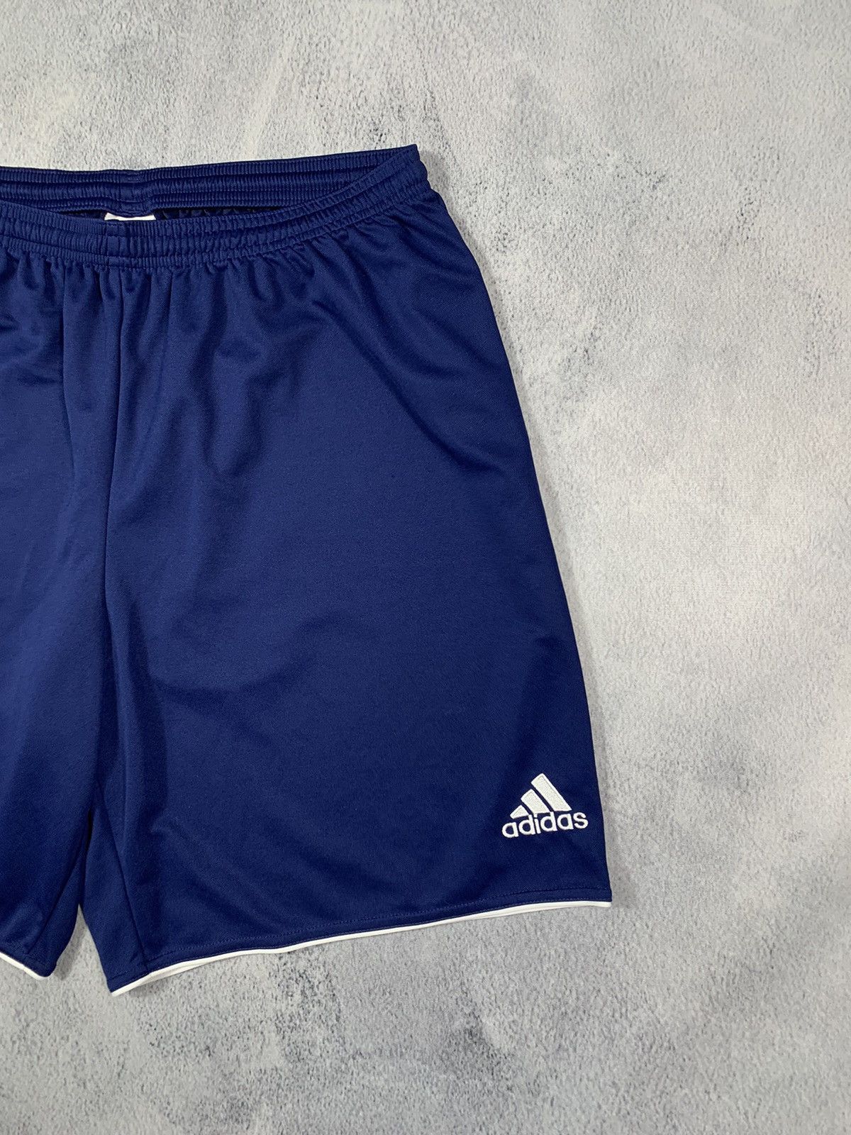 Adidas × Vintage Vintage Adidas shorts streetwear Y2K casual style size XL Size US 36 / EU 52 - 3 Thumbnail