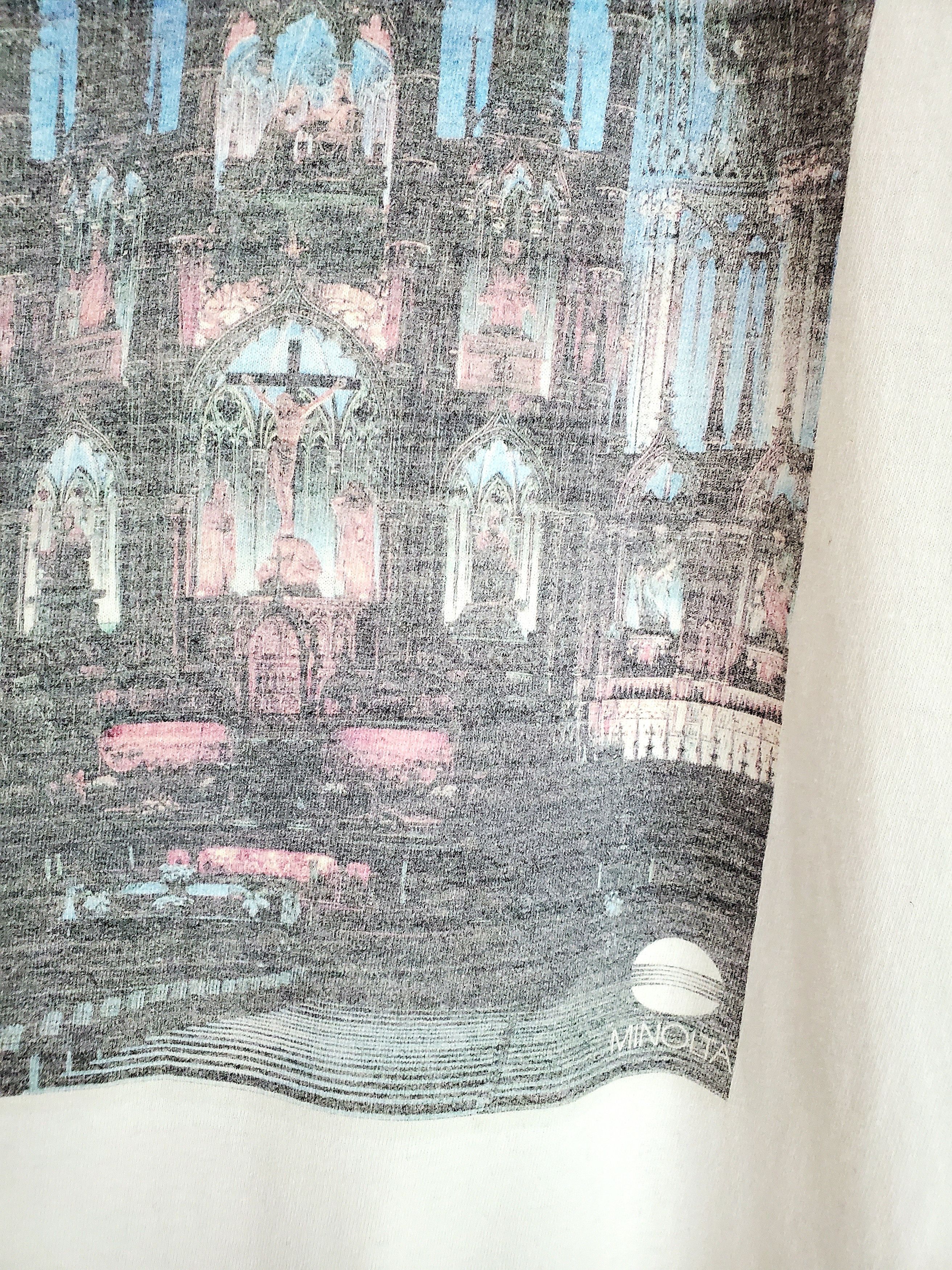 Japanese Brand Vintage Minolta T-Shirt 80s 90s Graphic Cathedral Print L Size US L / EU 52-54 / 3 - 3 Thumbnail