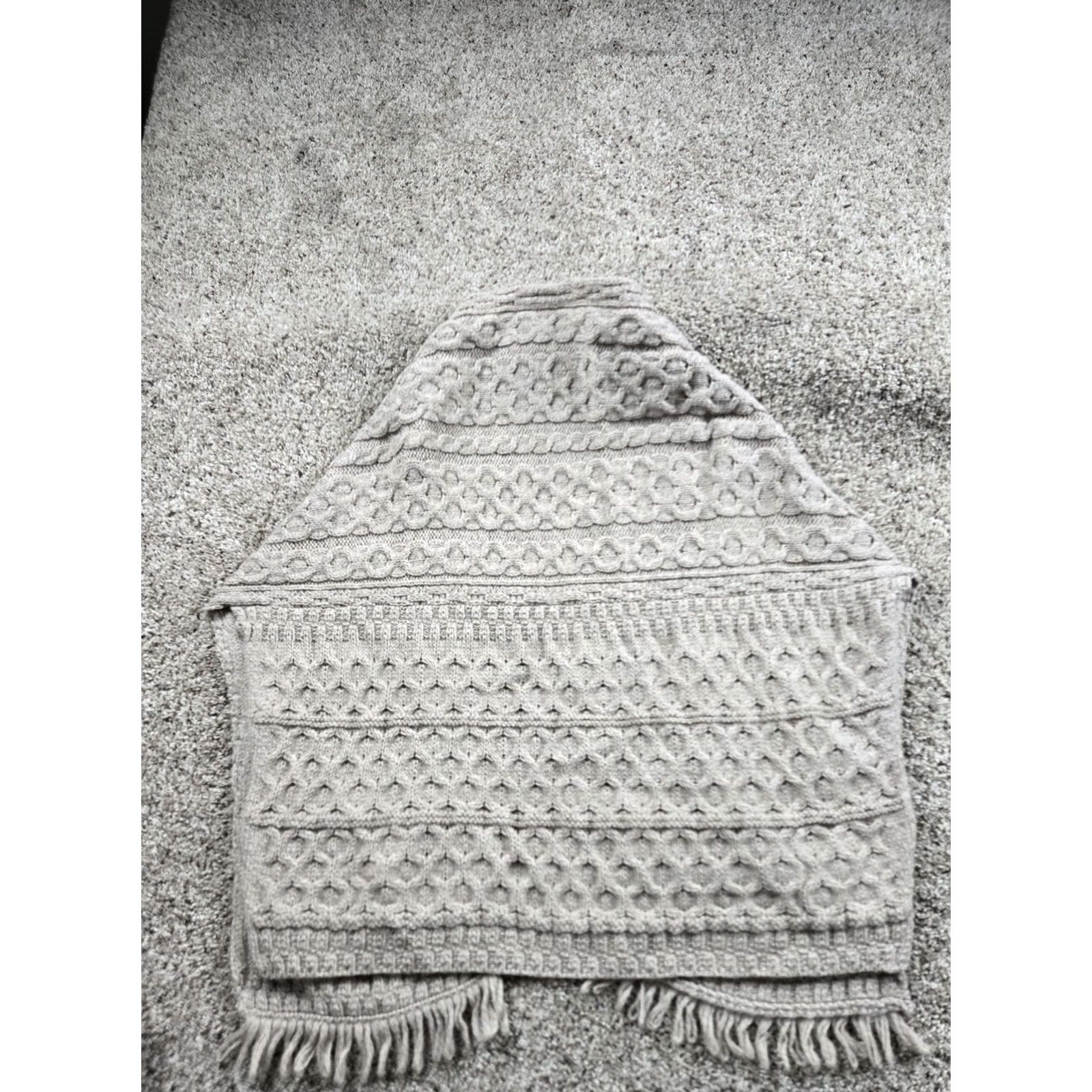 Vintage VINTAGE Carraig Donn Shawl Womens One Size Beige Aran Cable Knit Merino Wool Ireland Vest Size ONE SIZE - 4 Thumbnail