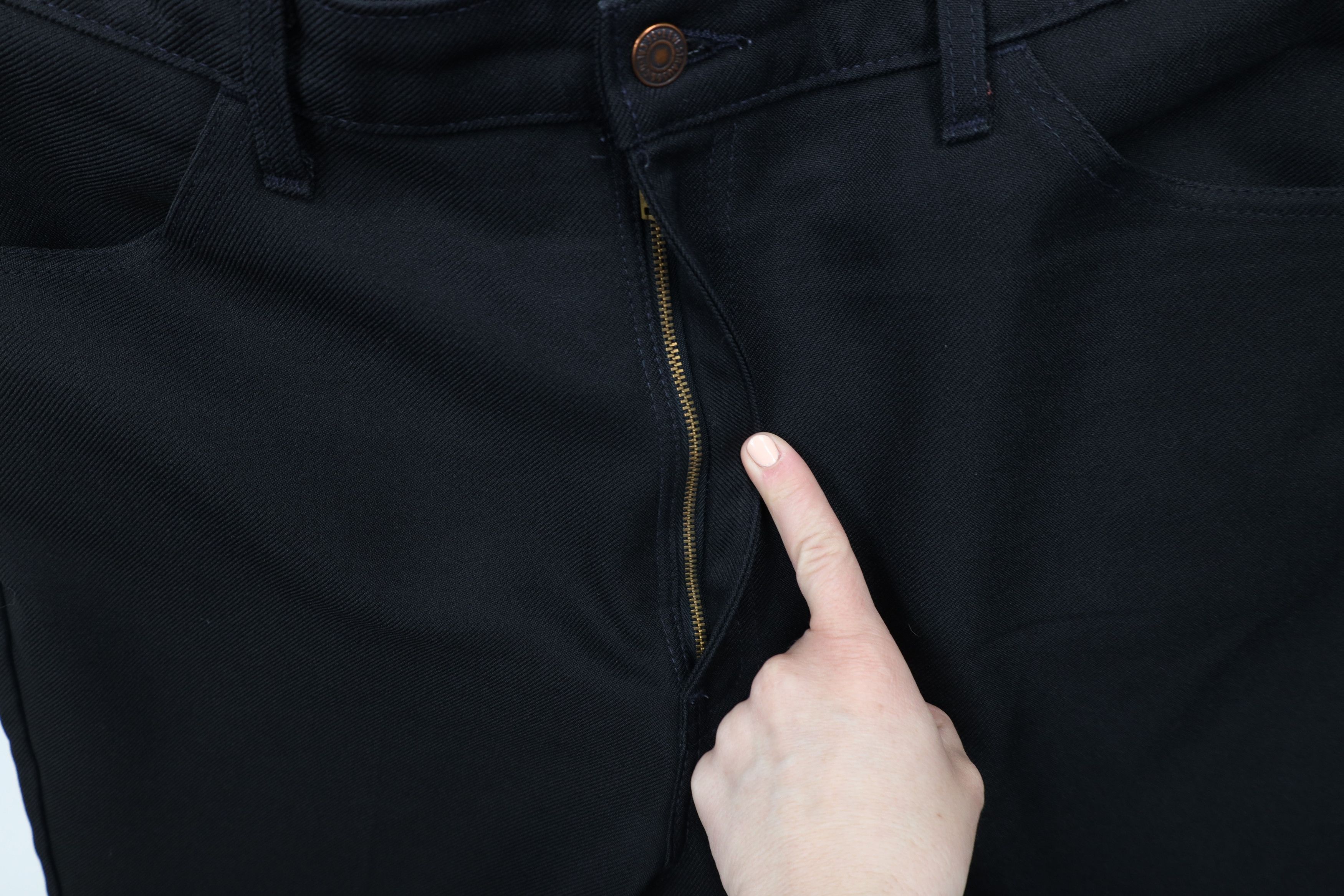 Levi's × Vintage Vintage 90s Levis Flared Wide Leg Knit Chino Pants Black USA Size US 38 / EU 54 - 8 Thumbnail
