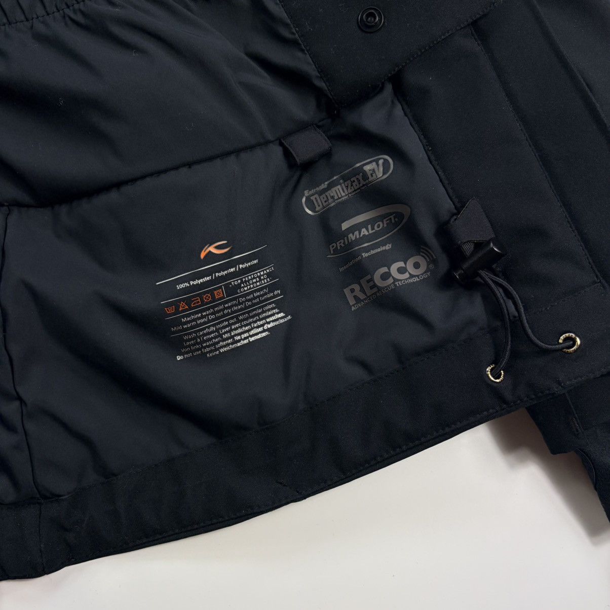 KJUS KJUS Formula Padded Hooded Ski Jacket Black Size M Gorpcore Size US M / EU 48-50 / 2 - 17 Thumbnail