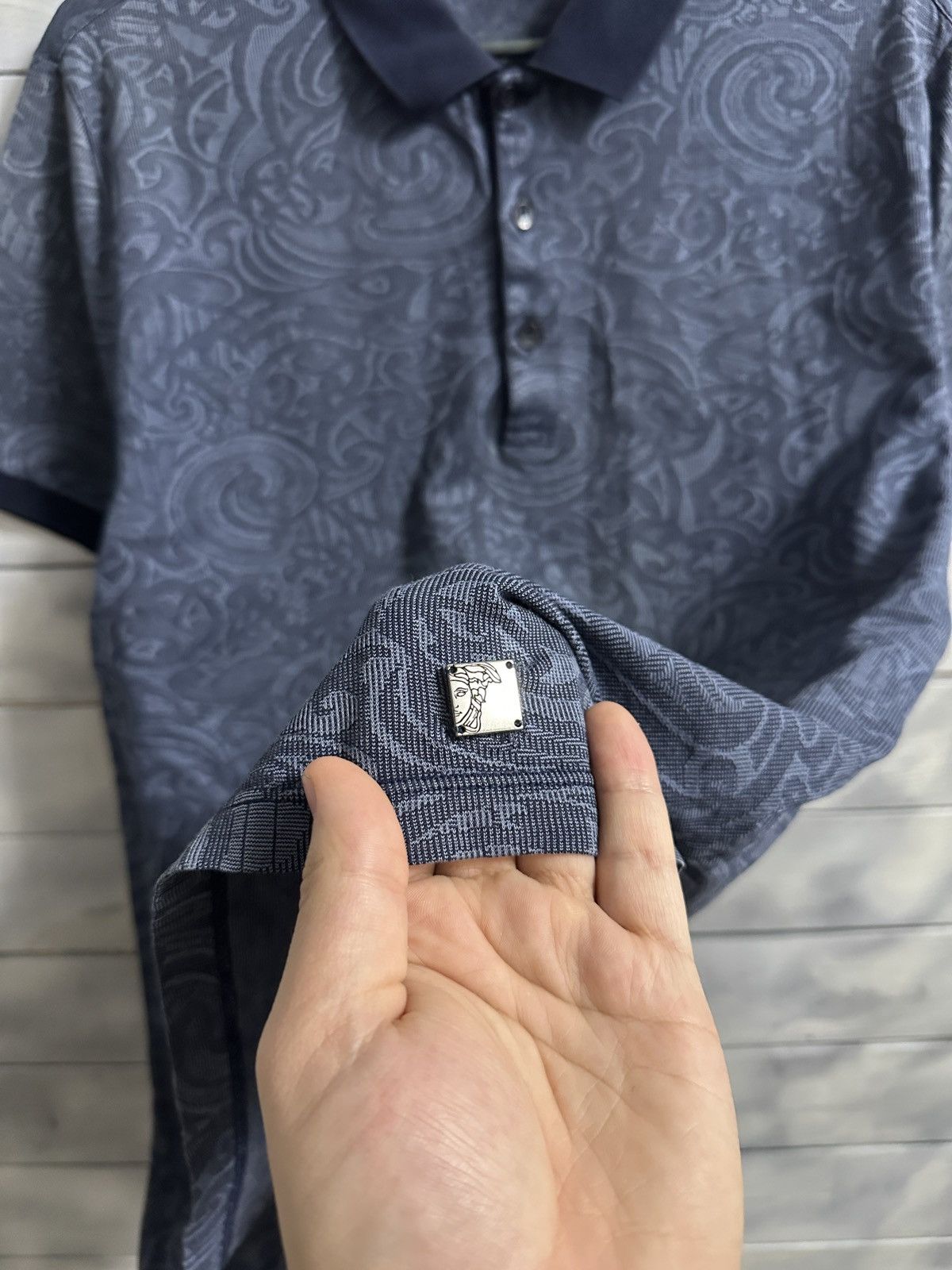 Versace Rare Luxury Polo Versace Monogram full Print Size US L / EU 52-54 / 3 - 2 Thumbnail