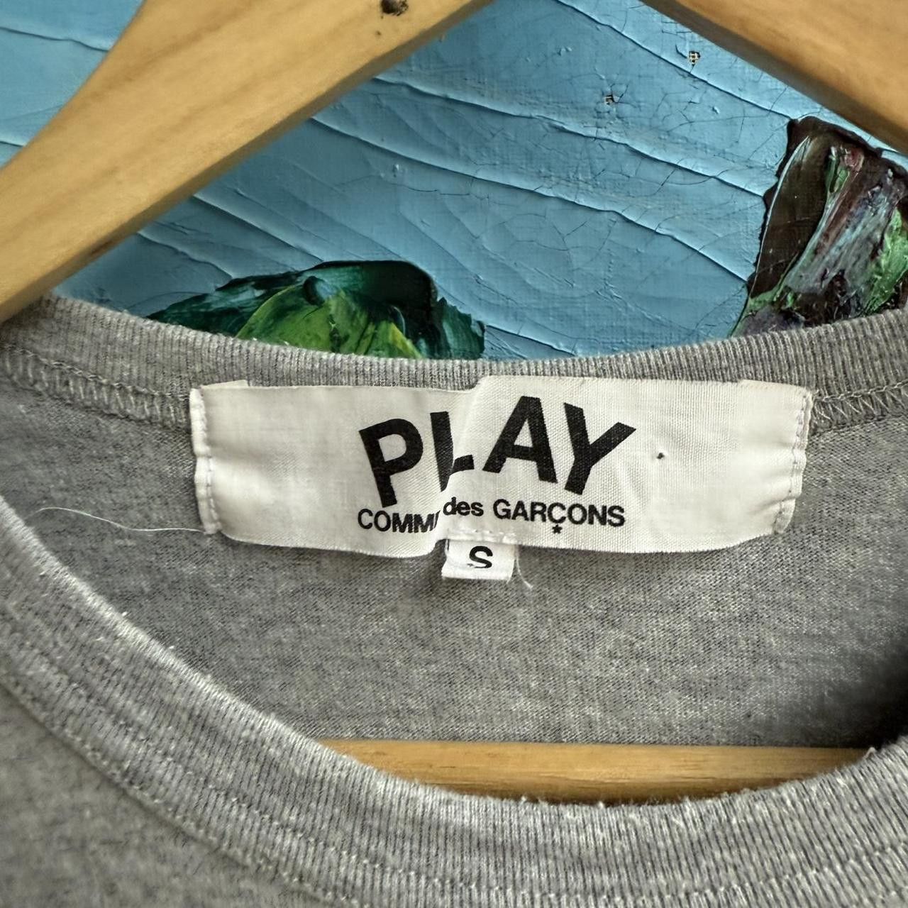 Comme des Garcons Comme des garcons cdg play t shirt grey Size US S / EU 44-46 / 1 - 4 Thumbnail