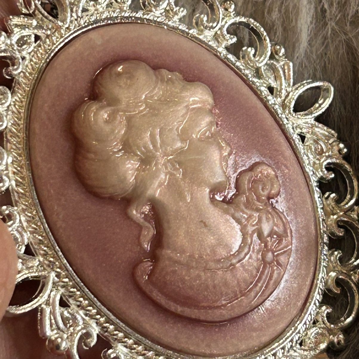 Handmade Handcrafted dark rose opalescent Victorian lady necklace Size ONE SIZE - 9 Thumbnail
