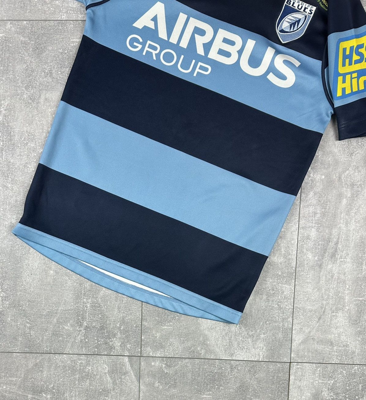 Canterbury of New Zealand Canterbury Cardiff Blues 2015/16 Home Rugby Jersey Size US S / EU 44-46 / 1 - 9 Thumbnail
