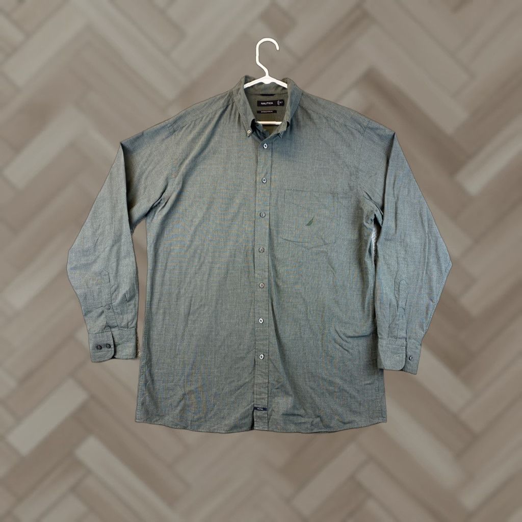 Nautica Nautica Dress Shirt Mens XL T Green Classic Fit Long Sleeve Button-Down 77-5 Size 46R - 1 Thumbnail