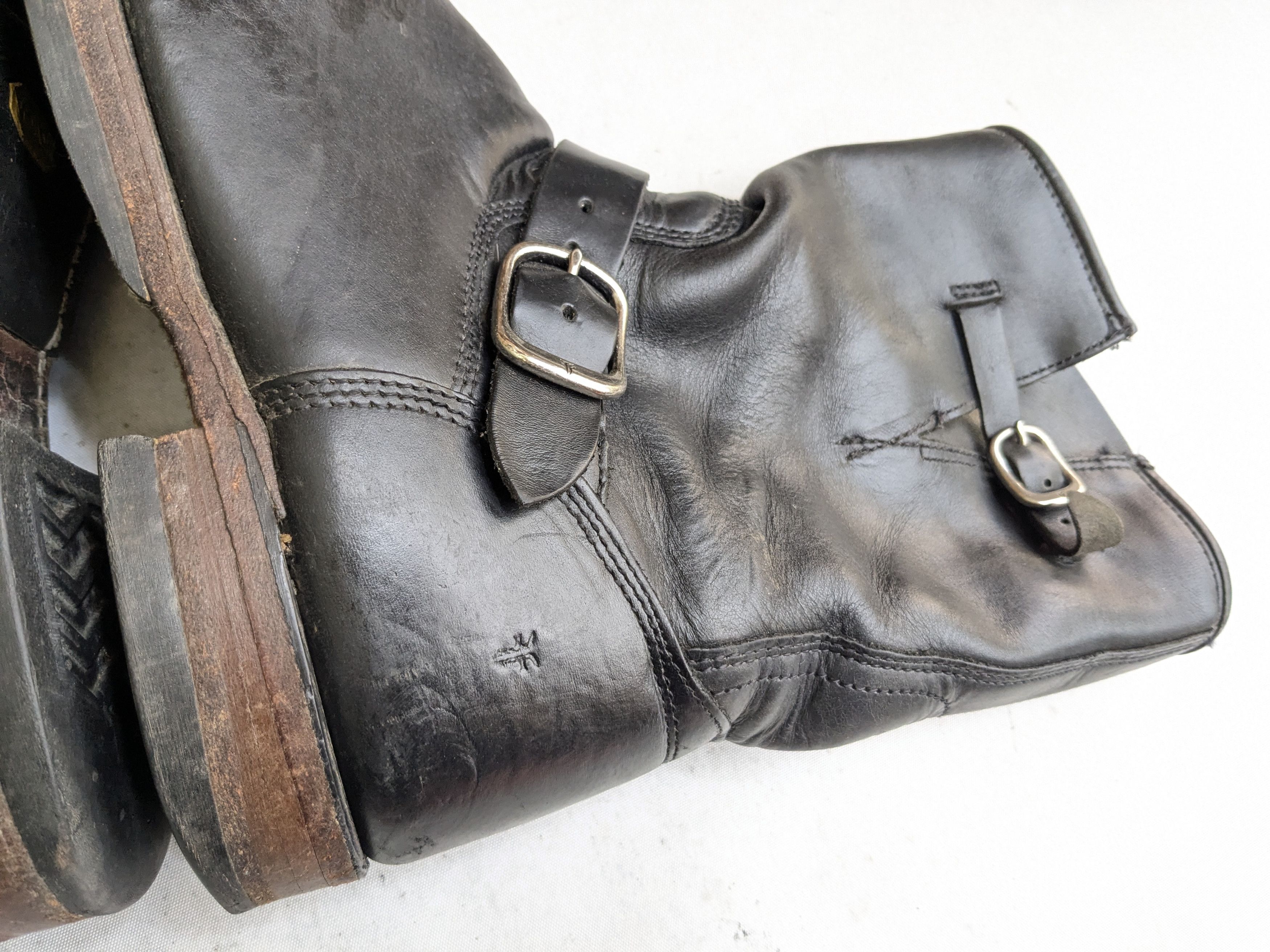 Frye Frye Engineer Boots Black Leather 10 M Leather Buckle Size US 10 / EU 43 - 6 Thumbnail