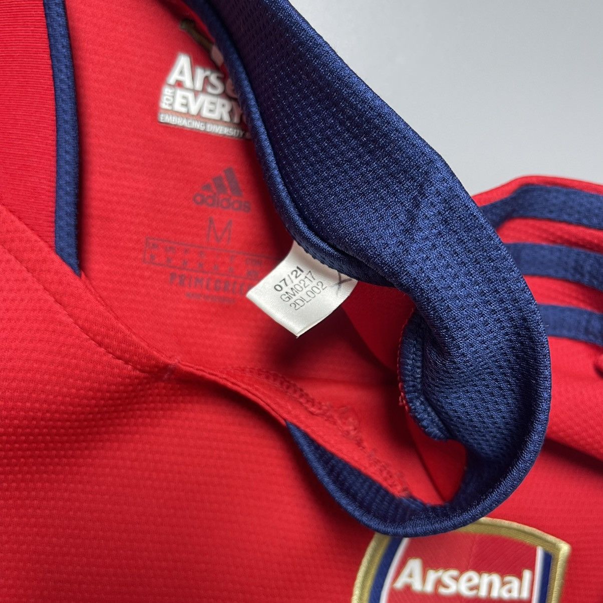 Vintage ARSENAL ADIDAS 2021/2022 FOOTBALL HOME JERSEY #6 GABRIEL Size US M / EU 48-50 / 2 - 6 Thumbnail