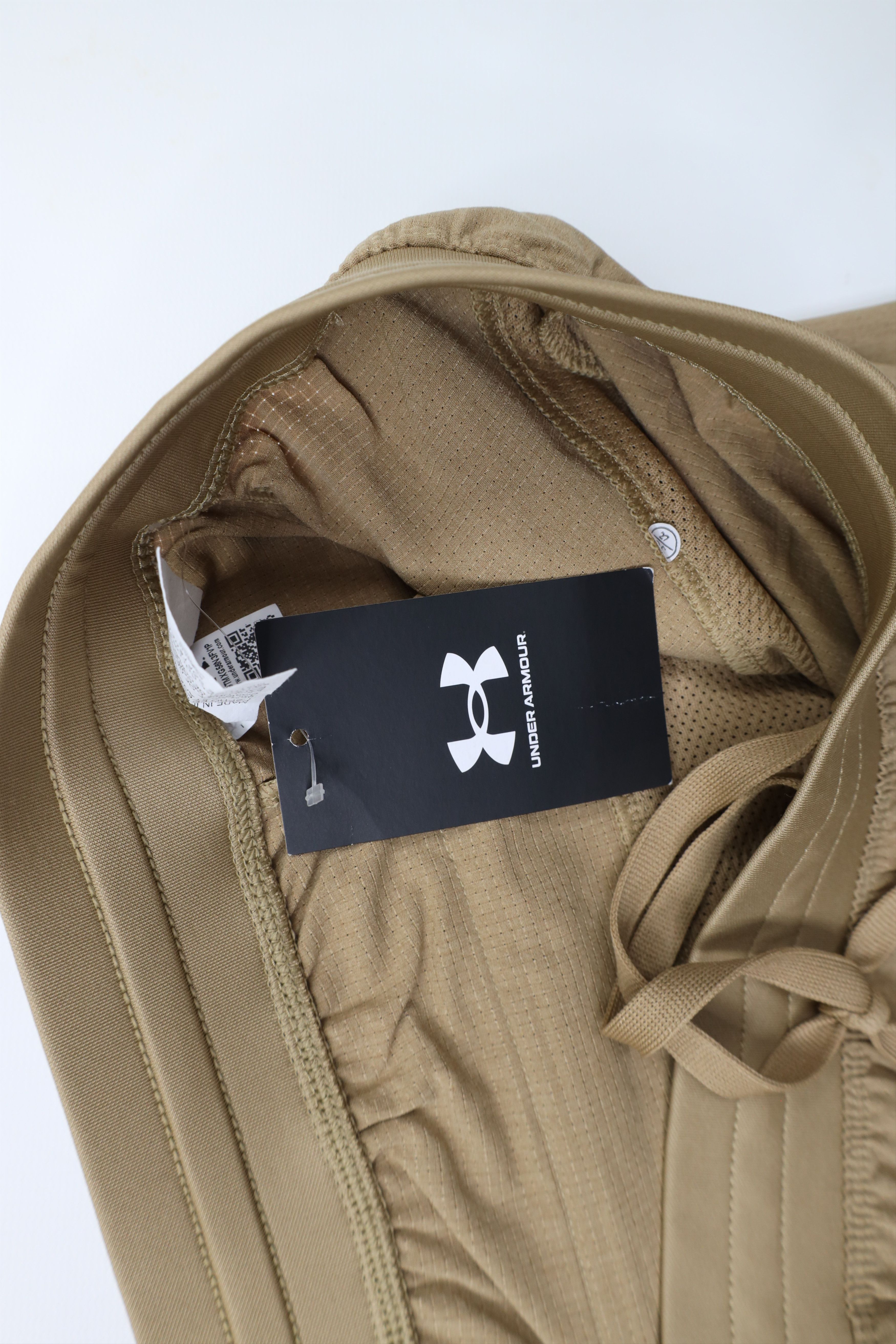 Under Armour × Vintage New Under Armour Saint Francis University Basketball Shorts Size US 36 / EU 52 - 10 Thumbnail
