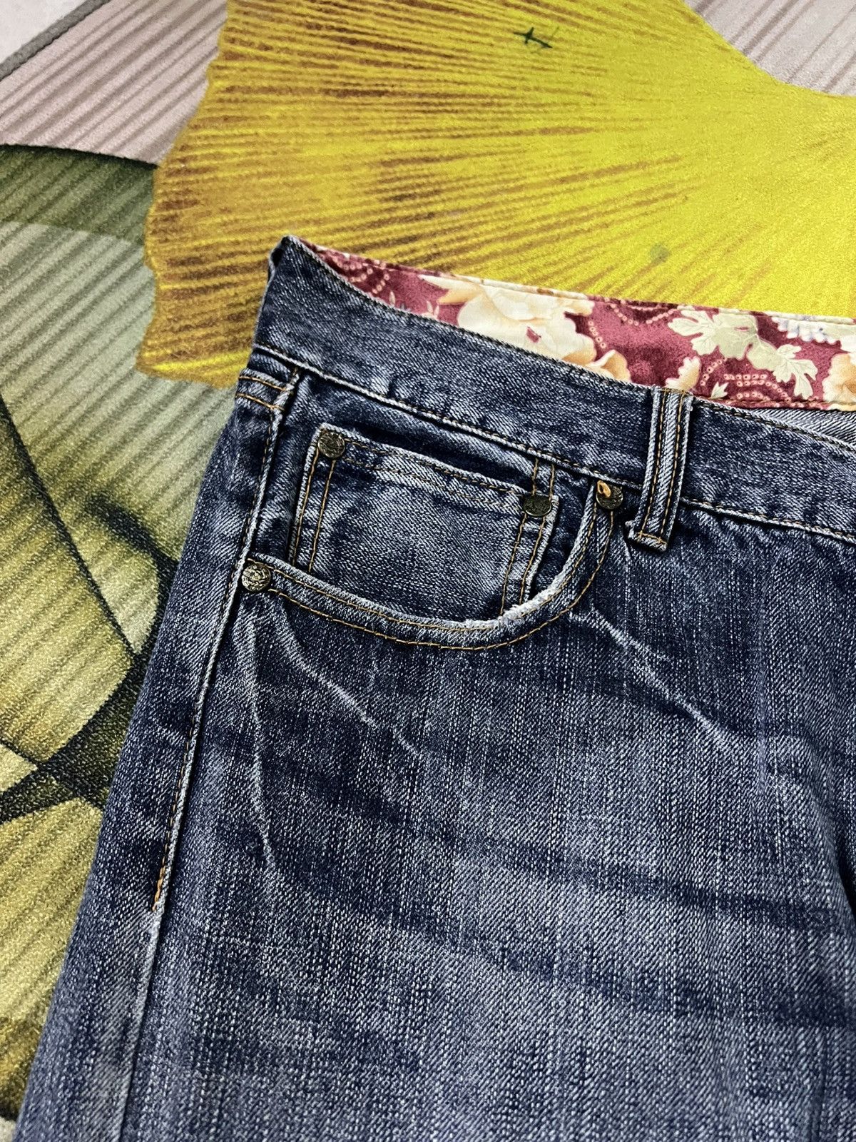 Japanese Brand Karakuri Tamashi Style Koi Fish Embroidery Mud Wash Jean Size US 35 - 11 Thumbnail