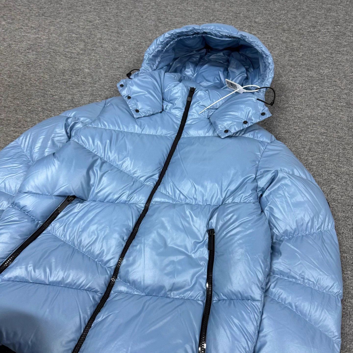 Moncler Moncler Yonne colorblocked logo down jacket 2 mint Size US M / EU 48-50 / 2 - 3 Thumbnail