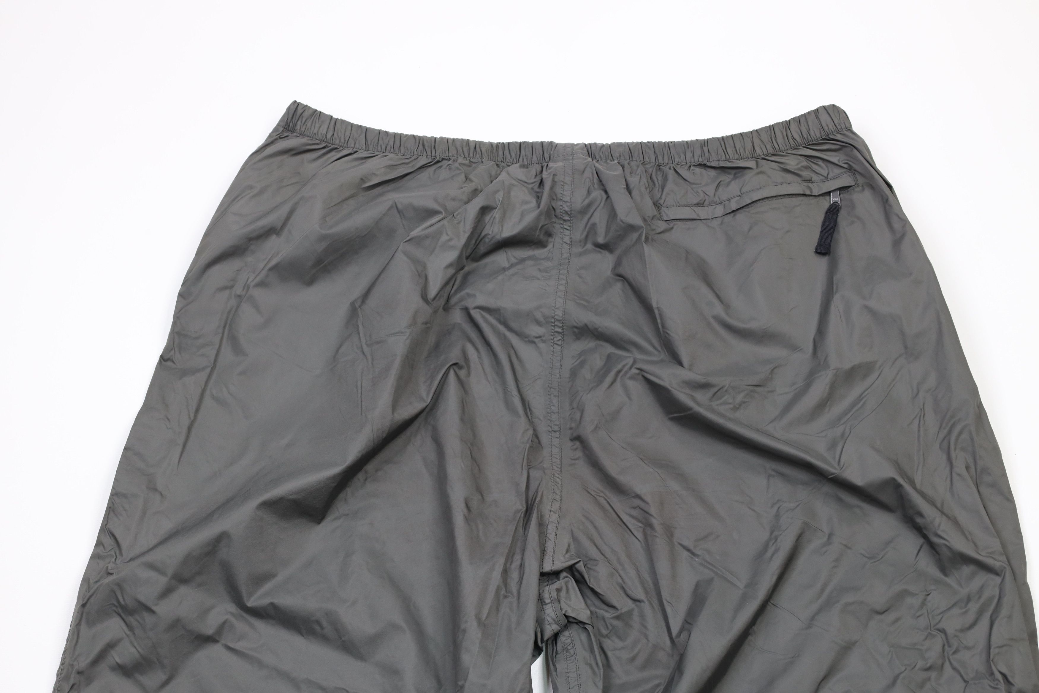 Cabelas × Vintage Vintage Cabelas Waterproof Wide Leg Rain Pants Nylon Gray Size US 40 / EU 56 - 10 Thumbnail