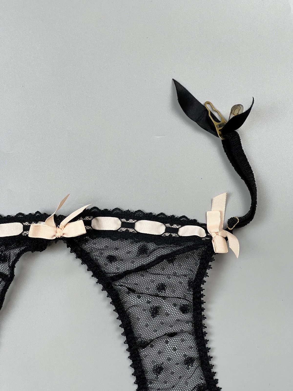 Designer Agent Provocateur Threadwork Bra And Suspender (Y0599) Size L / US 10 / IT 46 - 13 Thumbnail