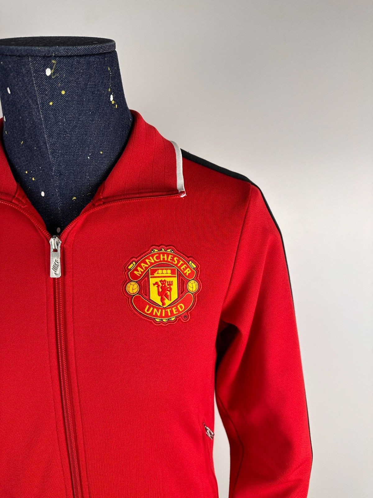 Nike Manchester United 2011 Nike Track Football Soccer Jacket S Size US S / EU 44-46 / 1 - 2 Thumbnail